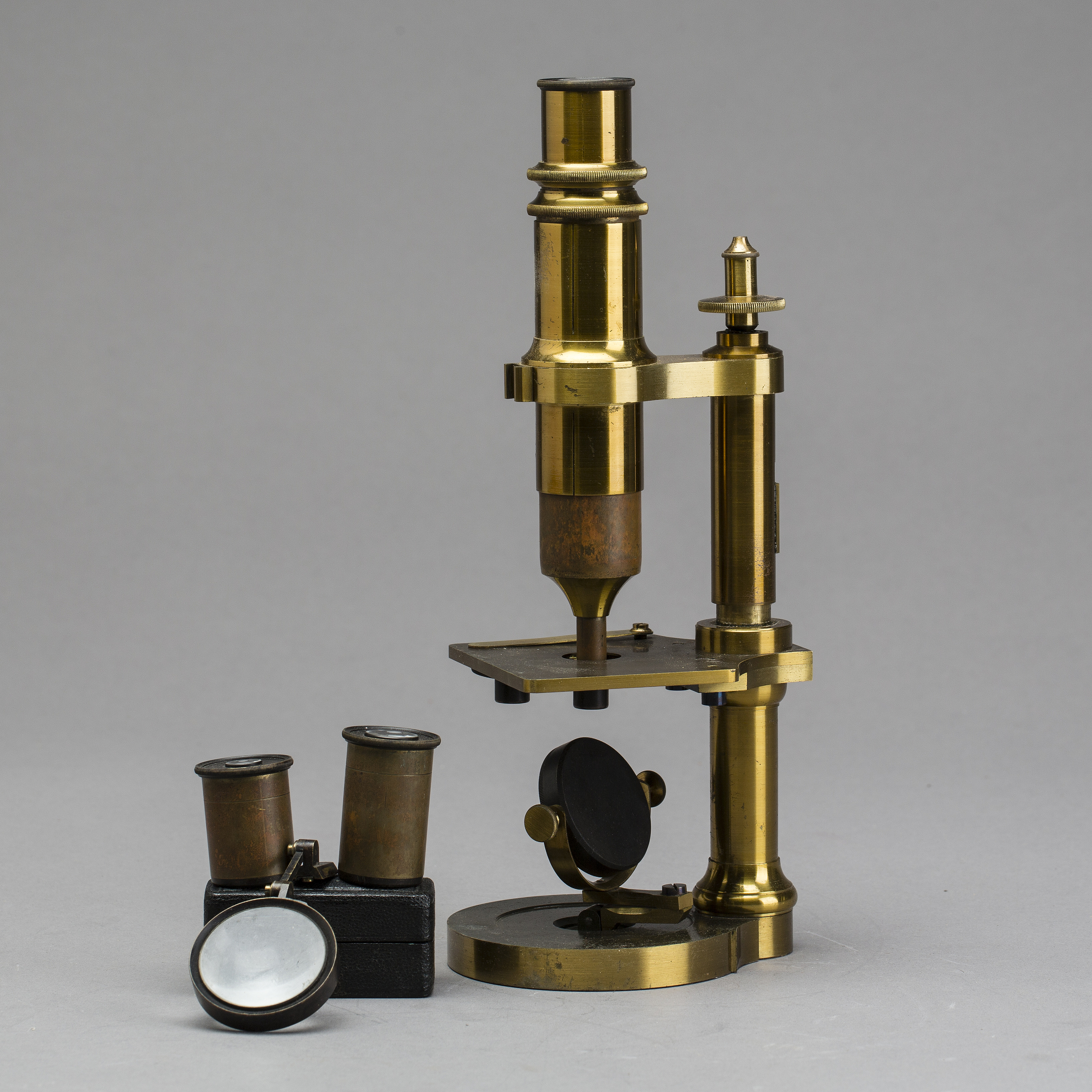 Microscope In 1900 Microscope, around 1900. - Bukowskis