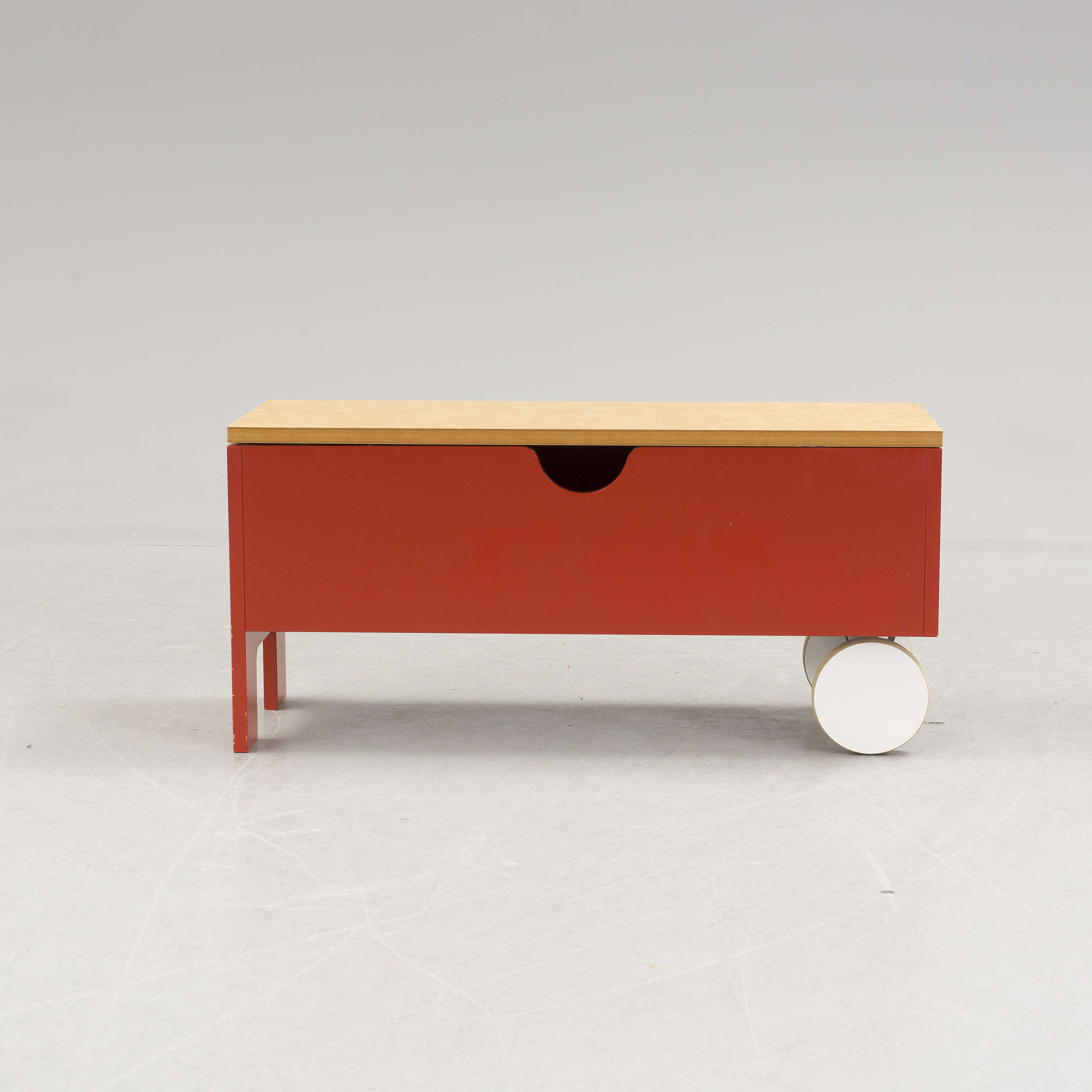 Auktionstipset bÃnk thomas sandell för ikea/ps, sent 1900 tal. Ikea rundt spisebord