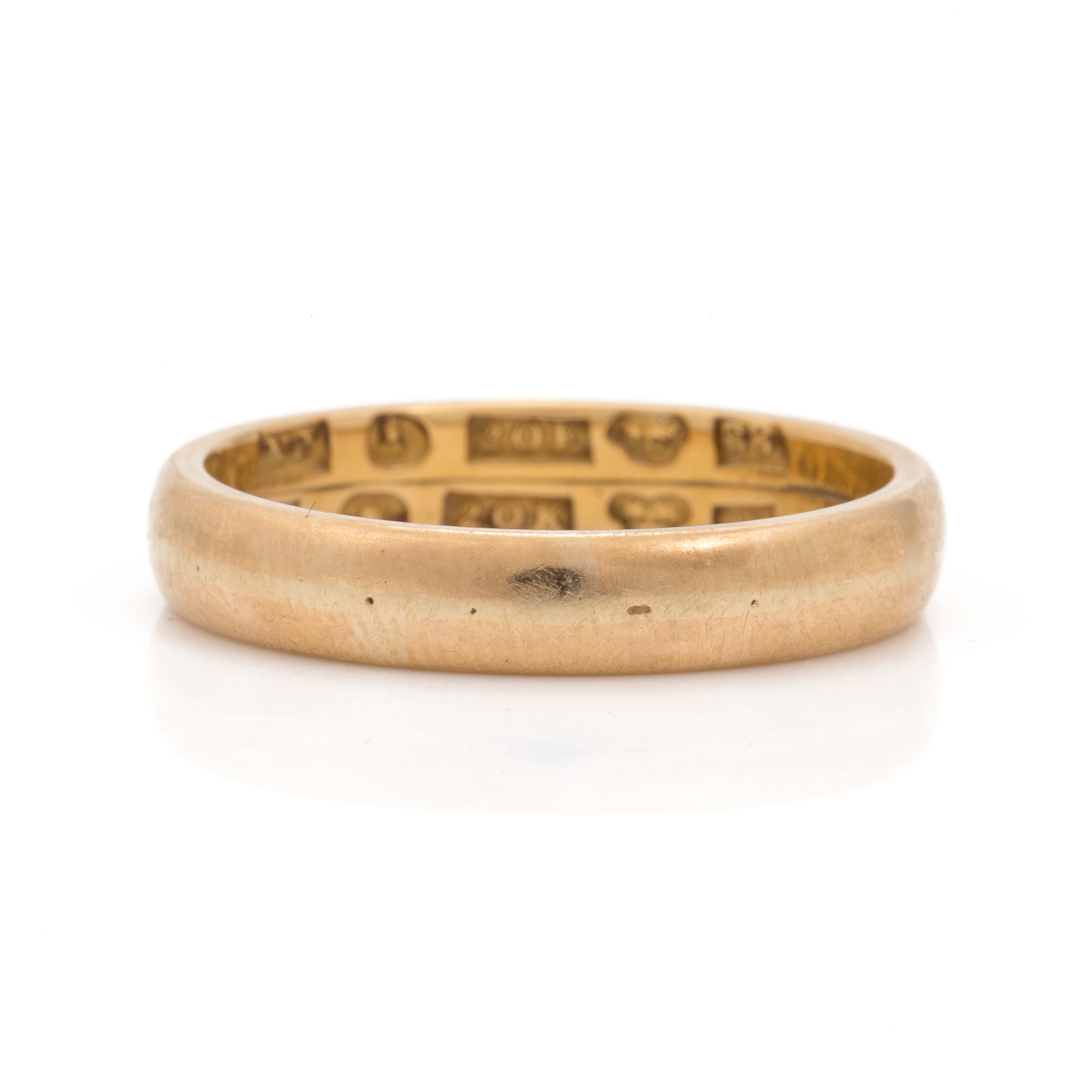A 20K gold ring. Bukowskis