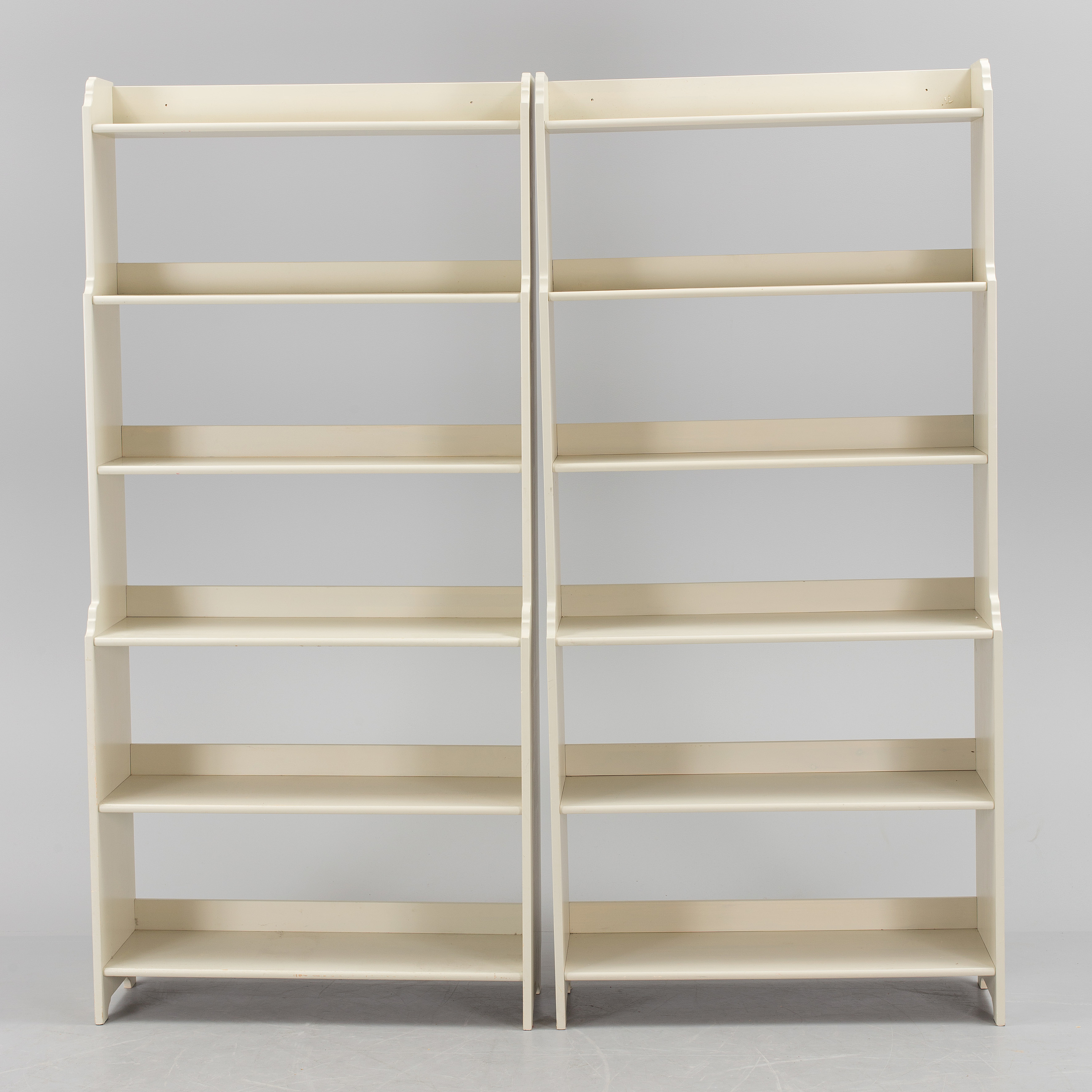 Two book shelves Leksvik by IKEA. Bukowskis