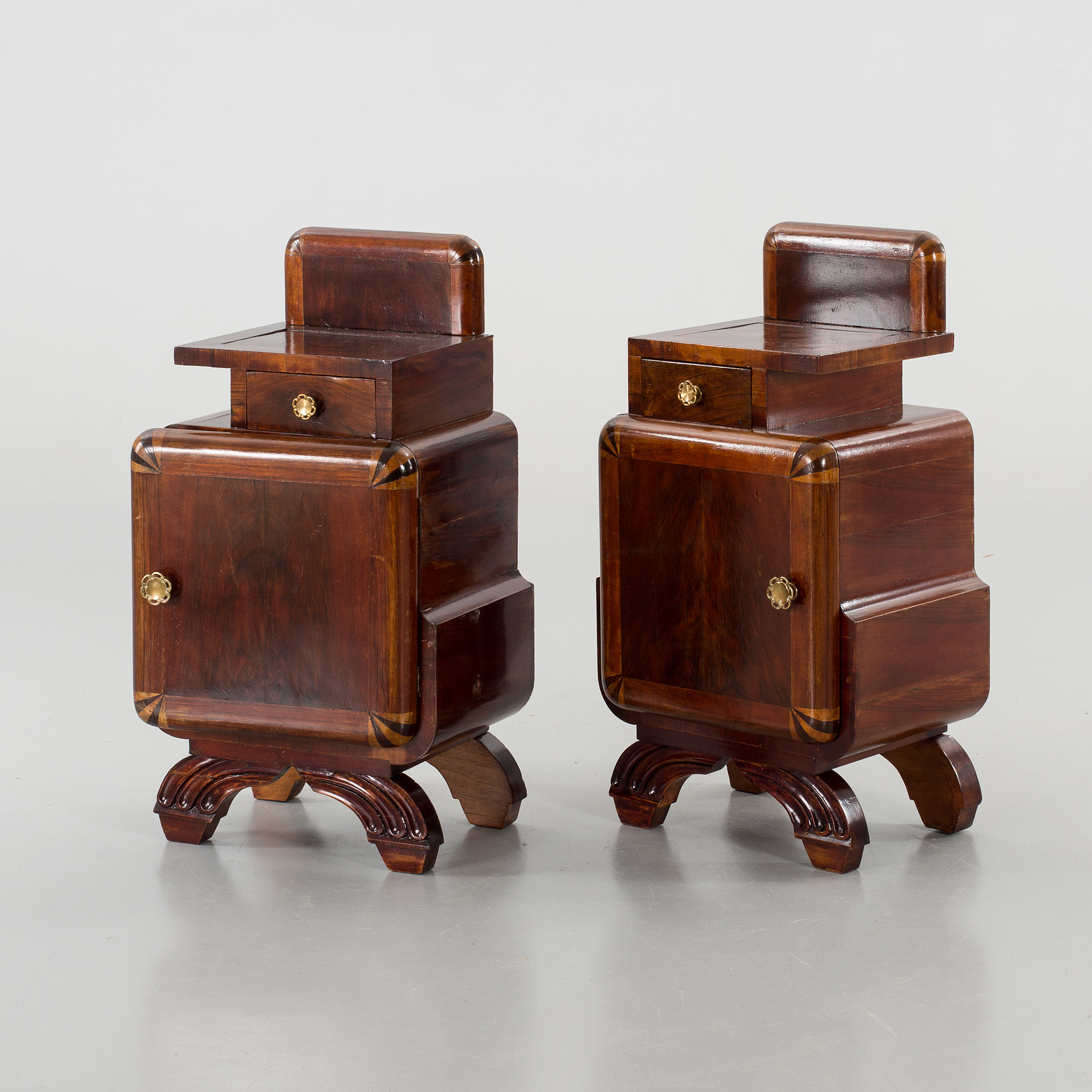 A pair of Art Deco style bedside tables. Bukowskis