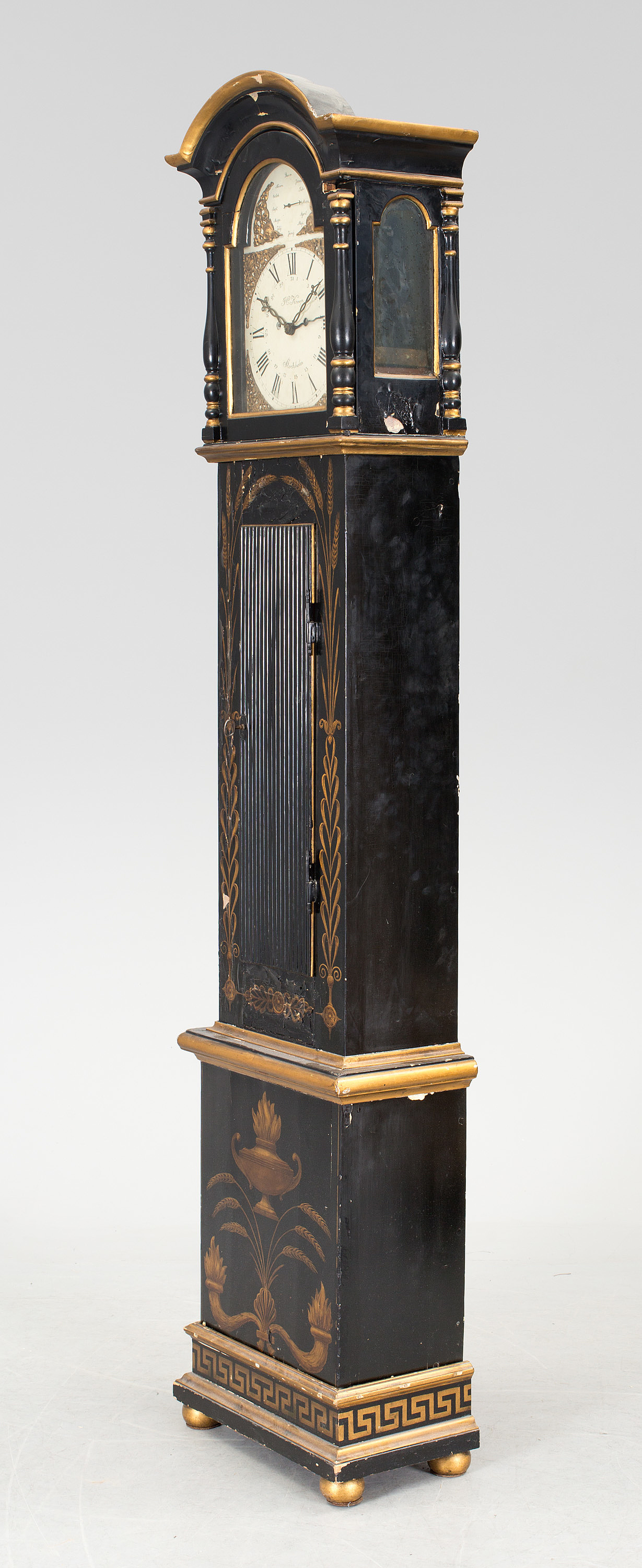 An early 1800s grandfather clock. Bukowskis