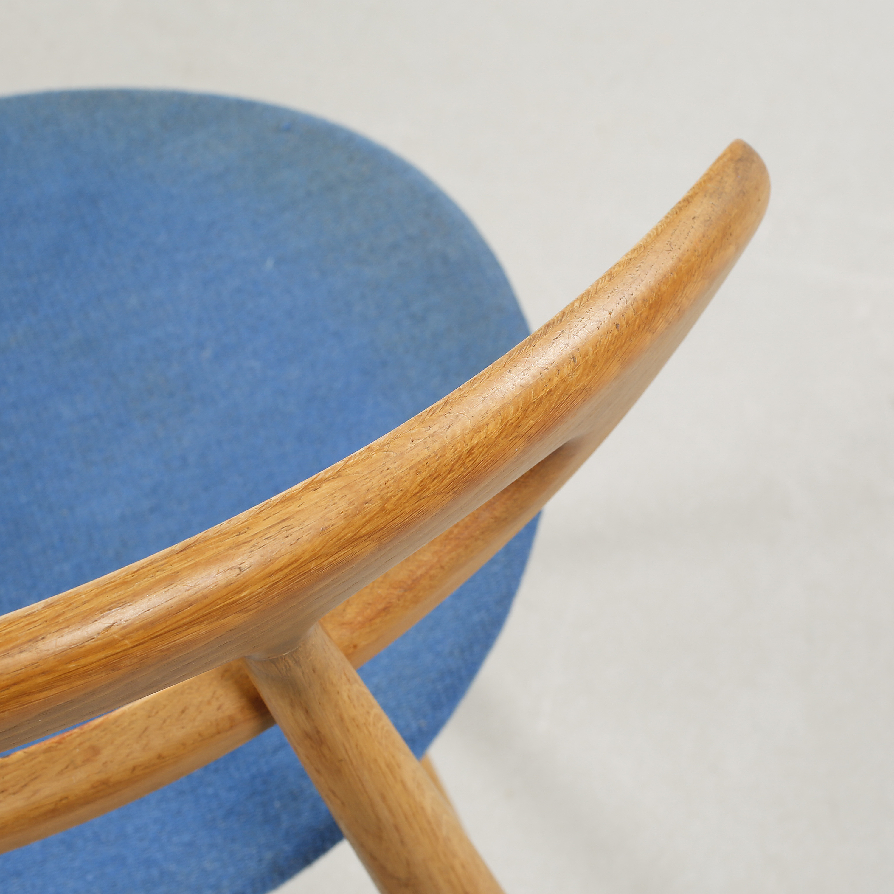 A Pair Of Chairs Eye Chair Ejvind A Johansson Ivan