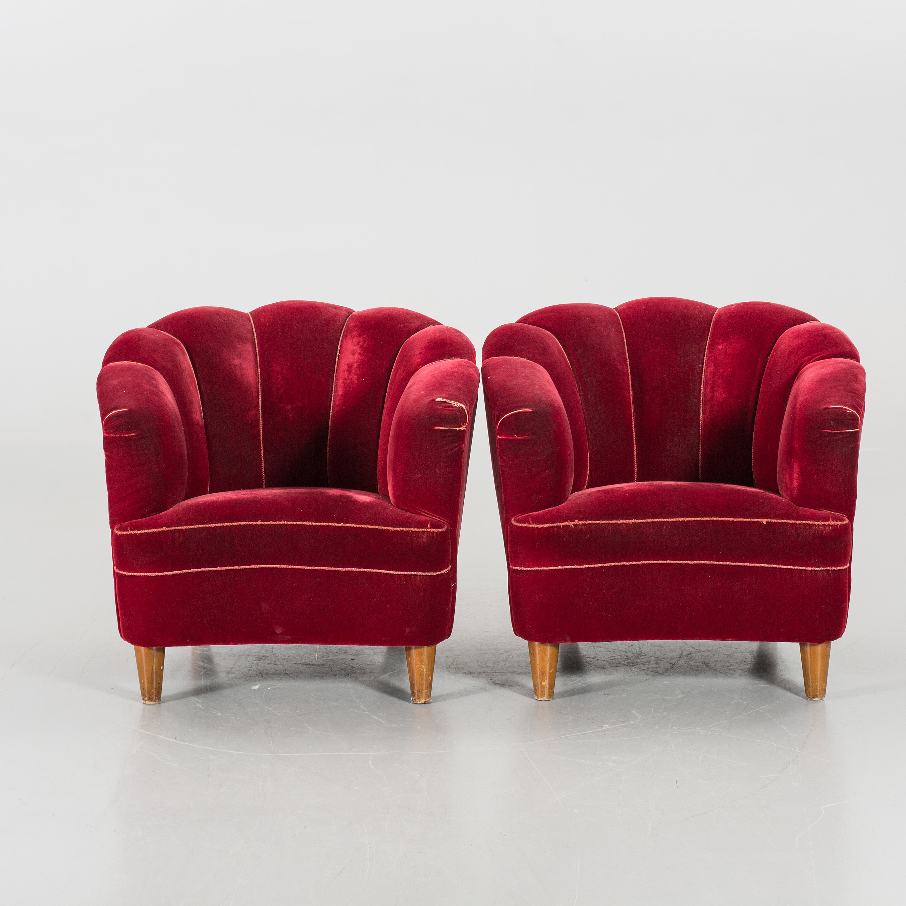 TWO ARMCHAIRS. Bukowskis