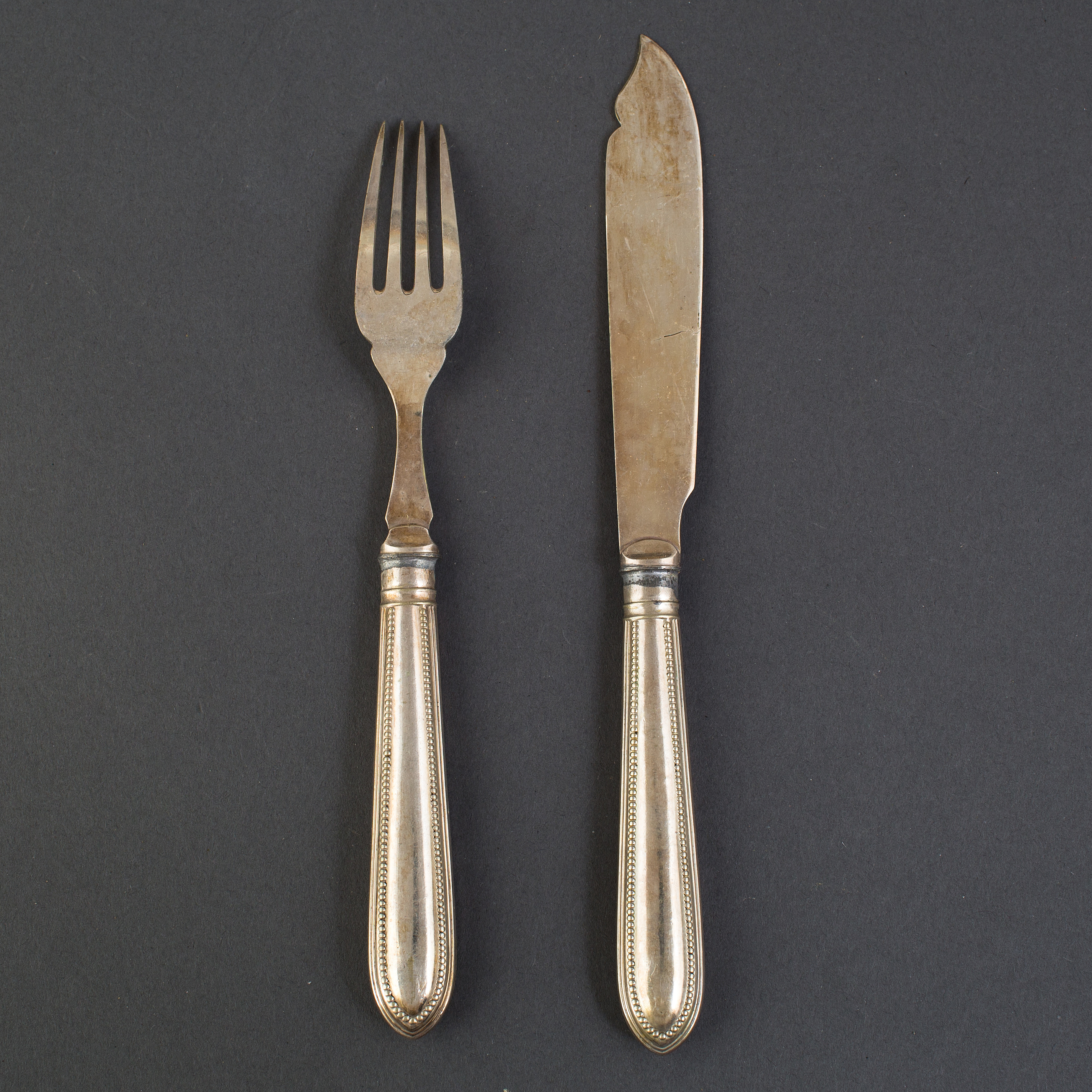 24 pieces of silver plate fish cutlery, early 20th Century. Bukowskis
