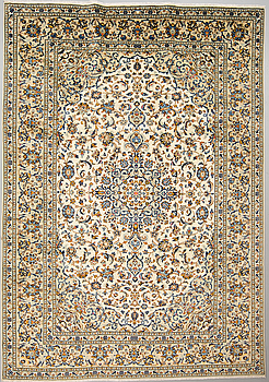 A carpet from Kashan, around 342 x 242 cm.