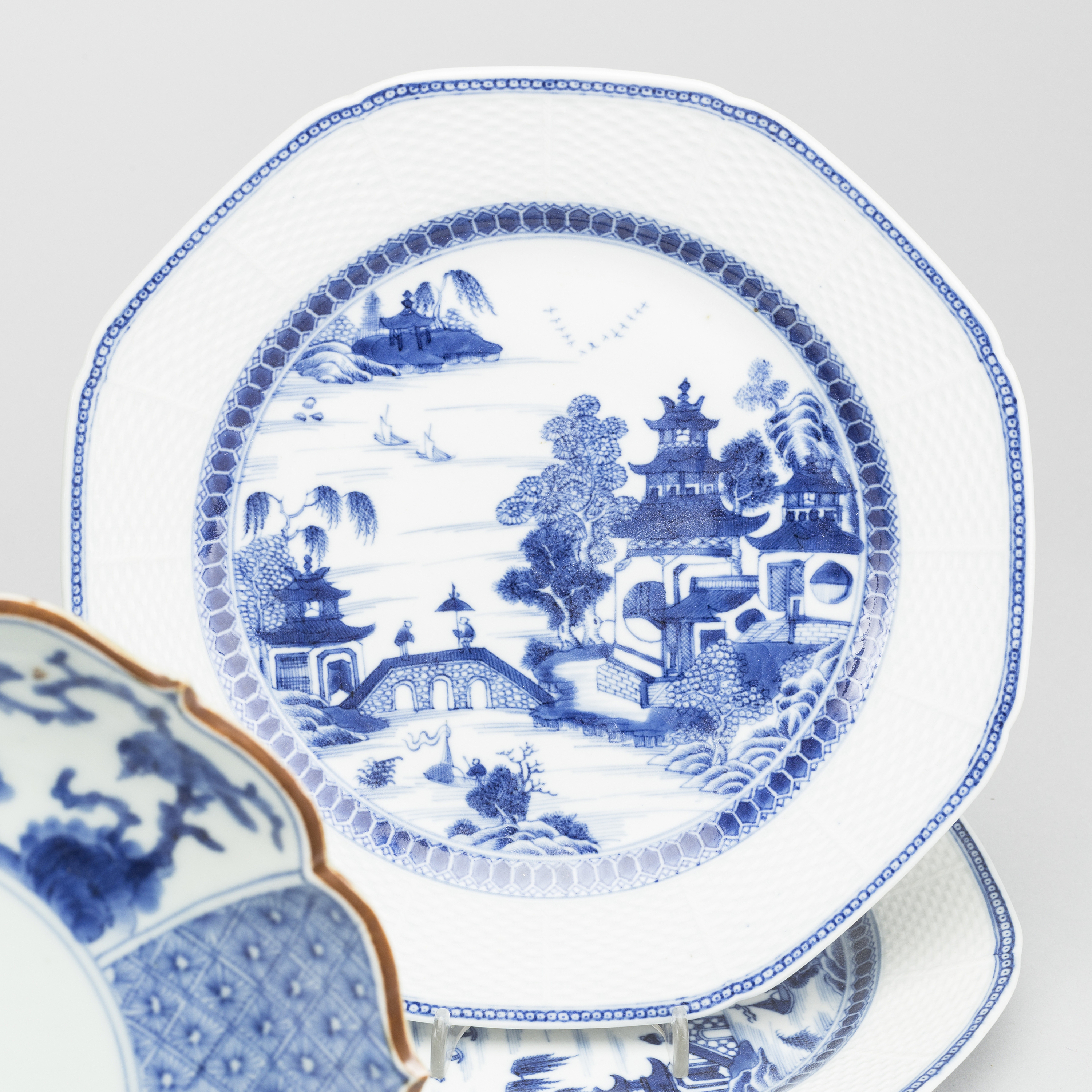 ORIENTAL PLATES, 3+3+2 QING. Bukowskis