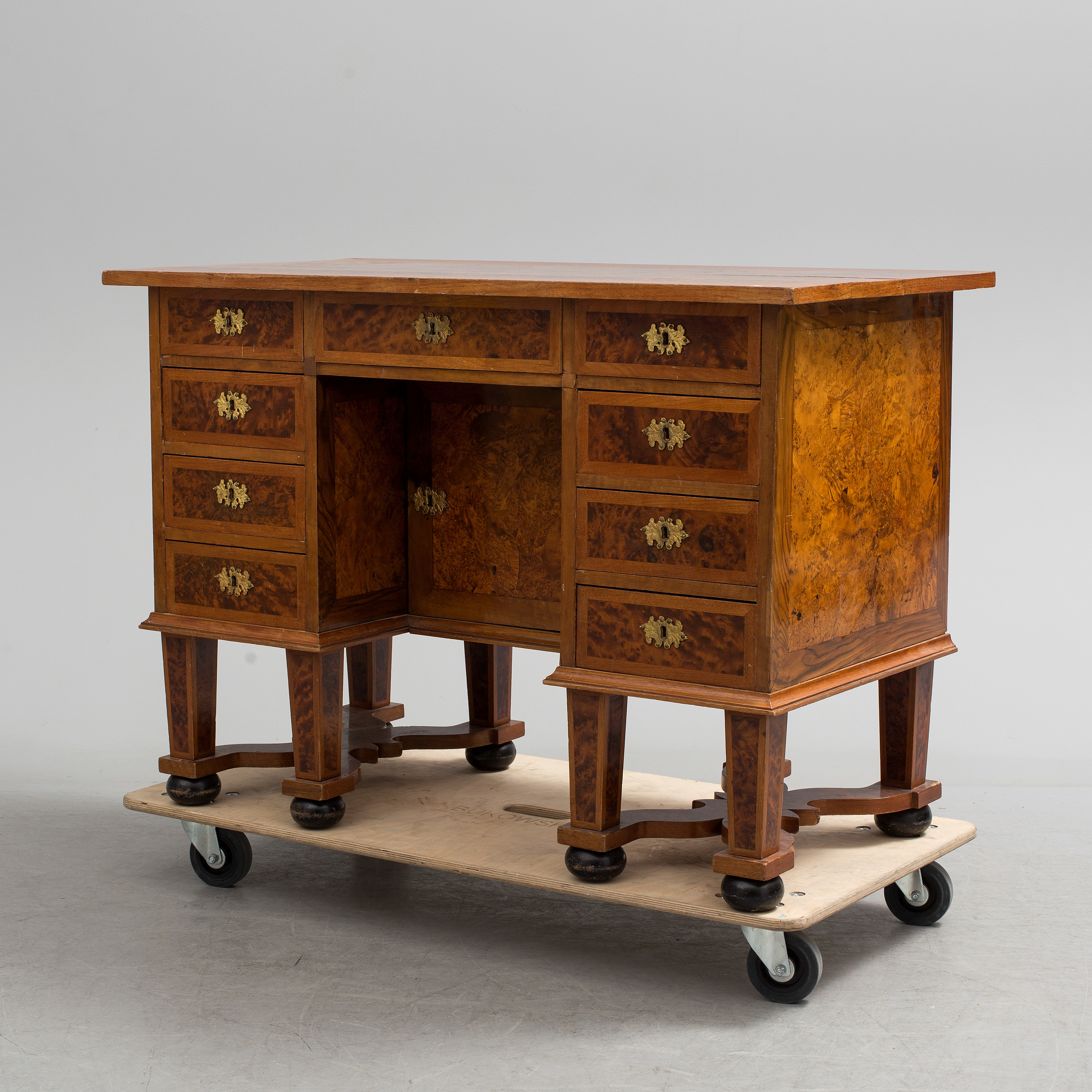 A Baroque style writing desk, late 1800s. Bukowskis