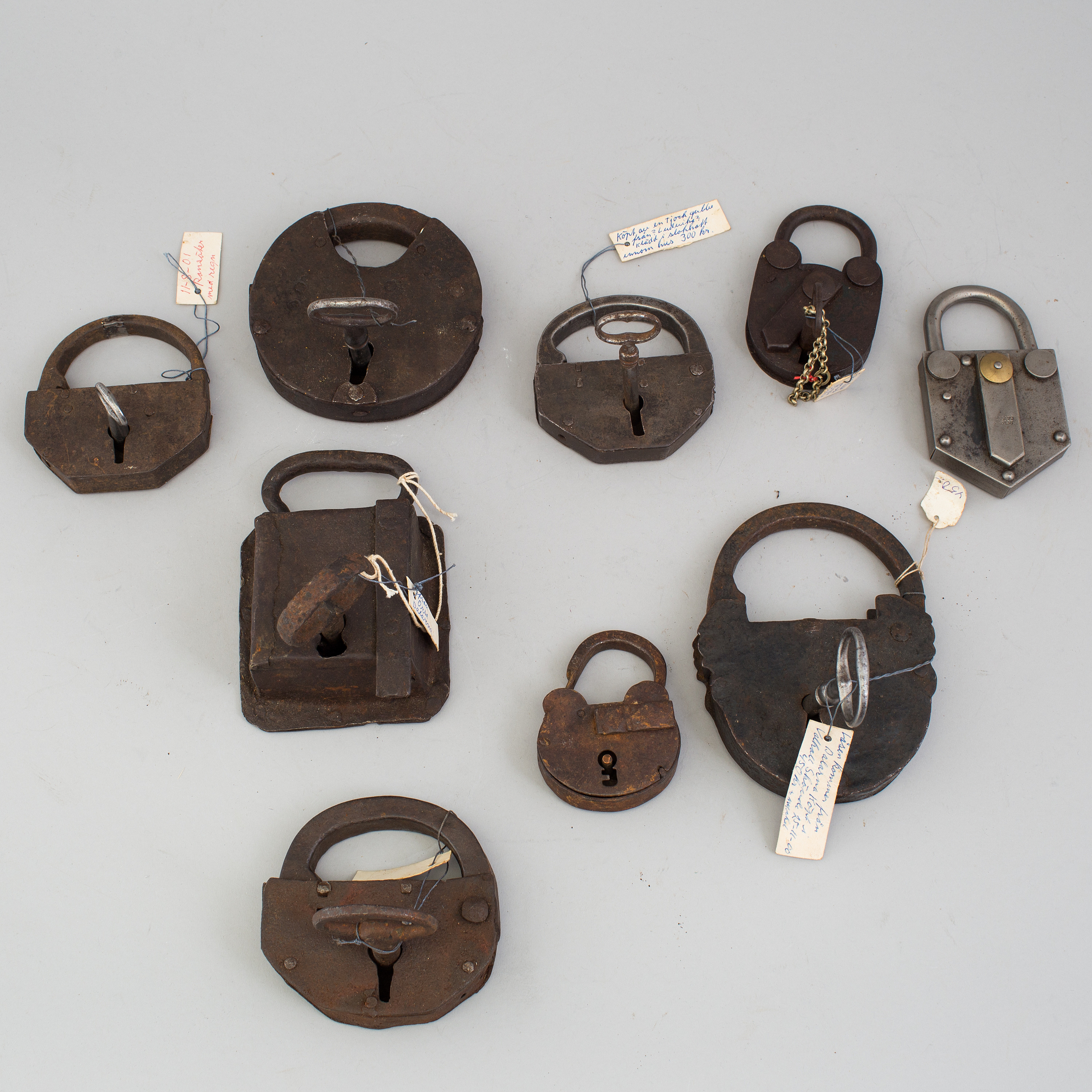 A lot of irons locks mainly 18th century. Bukowskis