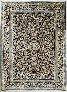 A Keshan rug, ca 380 x 275 cm.