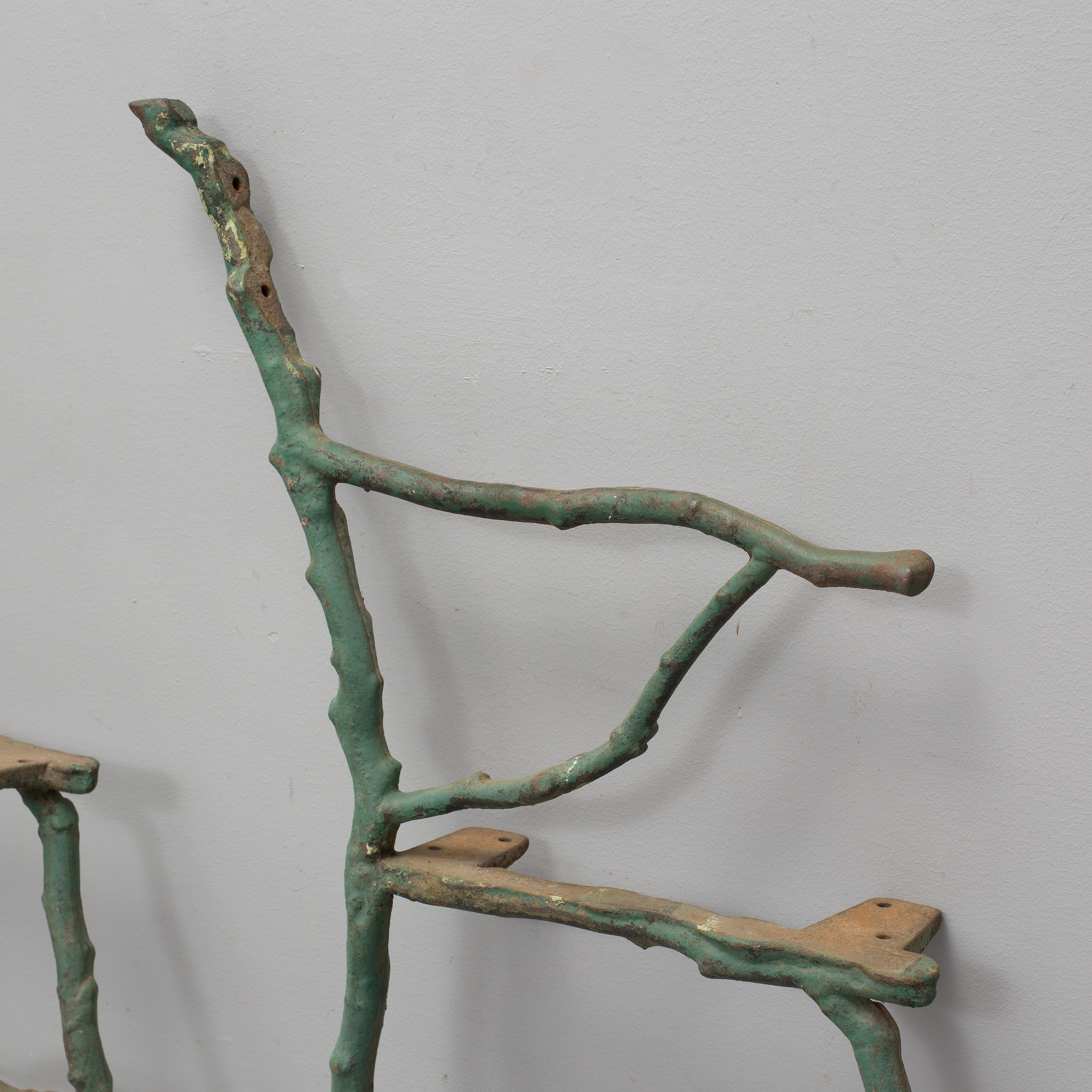 A bench parts, cast iron, early 20th century. Bukowskis