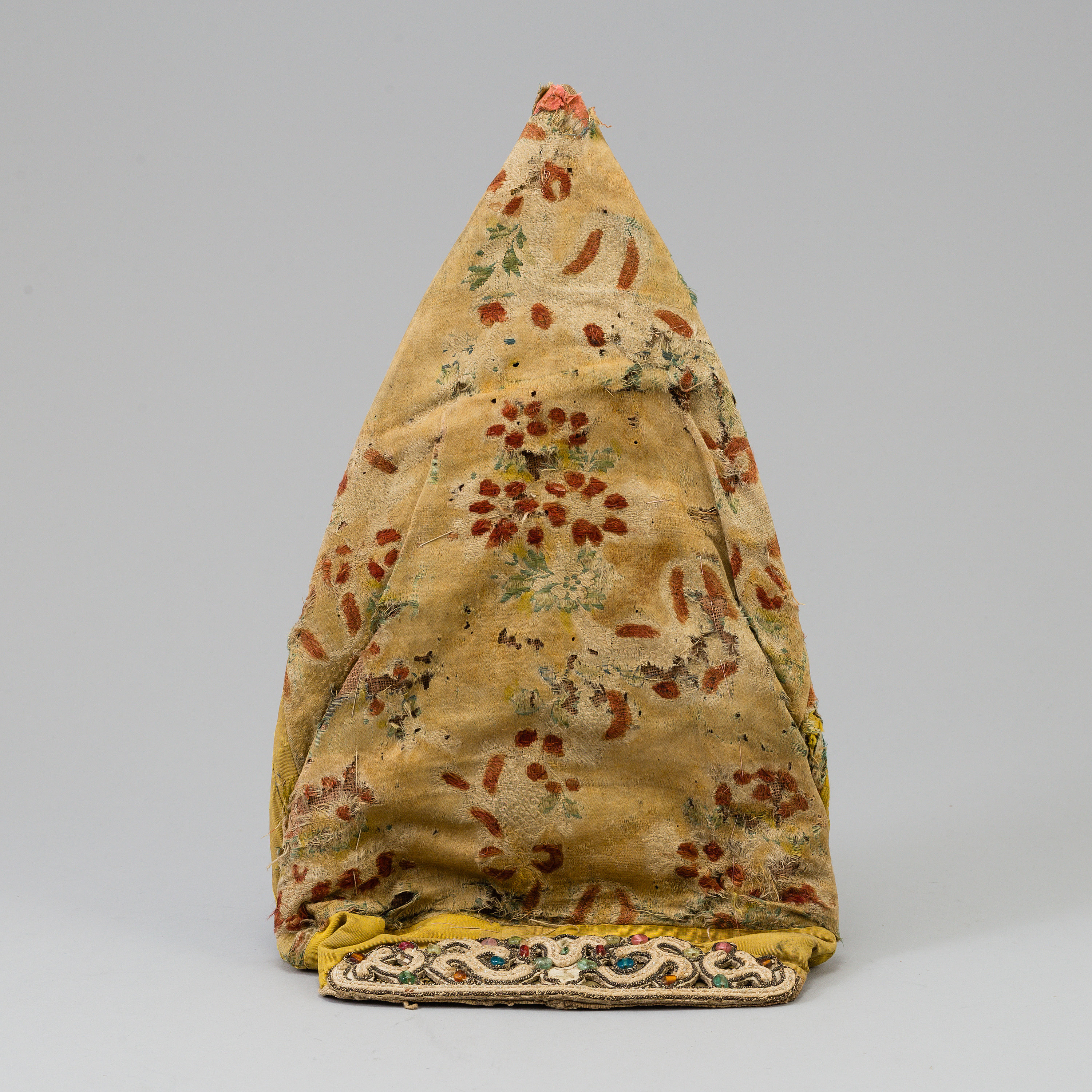 a-russian-headdress-kokoshnik-19th-century-bukowskis