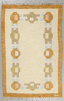 A flat weave, third quarter of the 20th century, 240 x 156 cm.