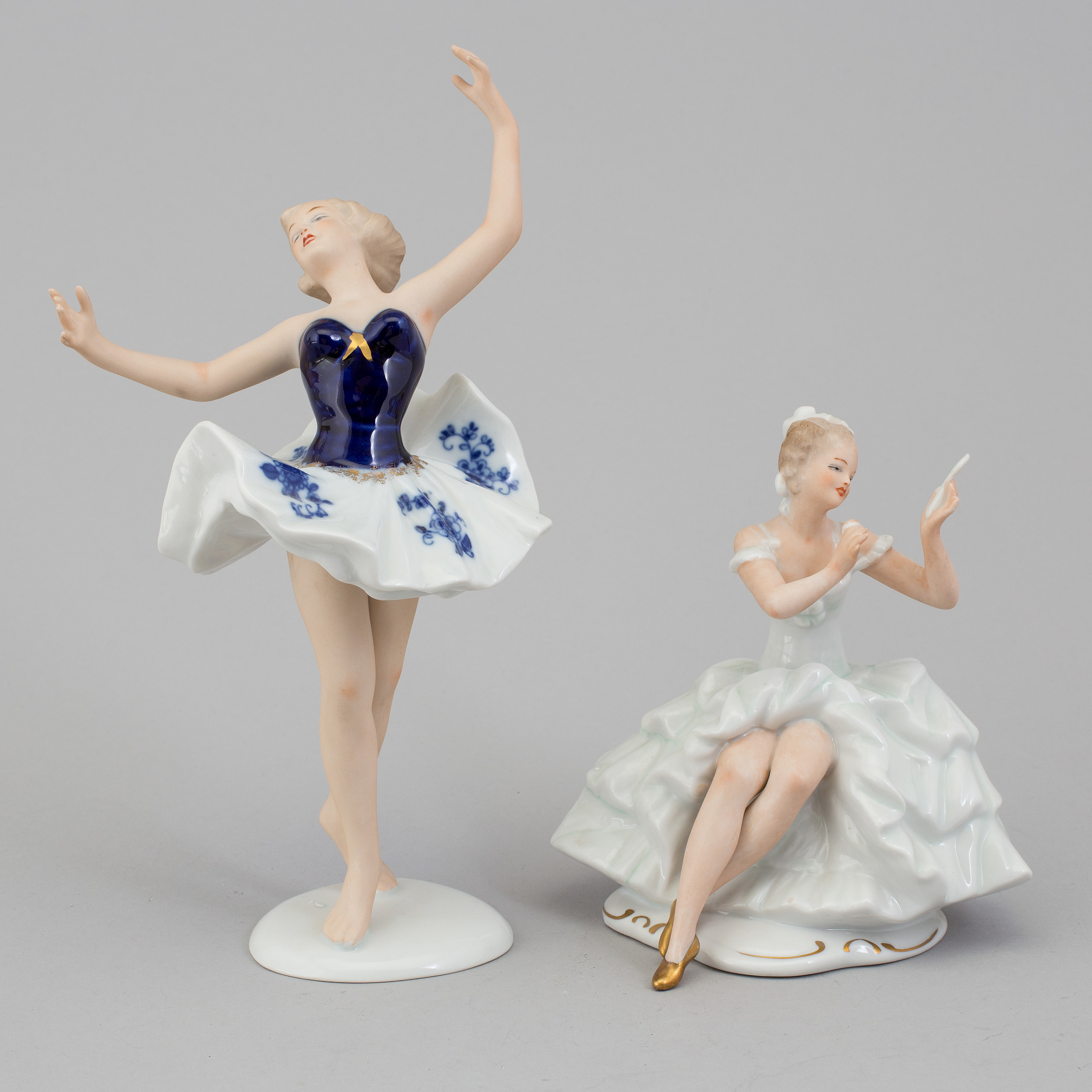 Two German Wallendorf porcelain figurines, first half of the 20th