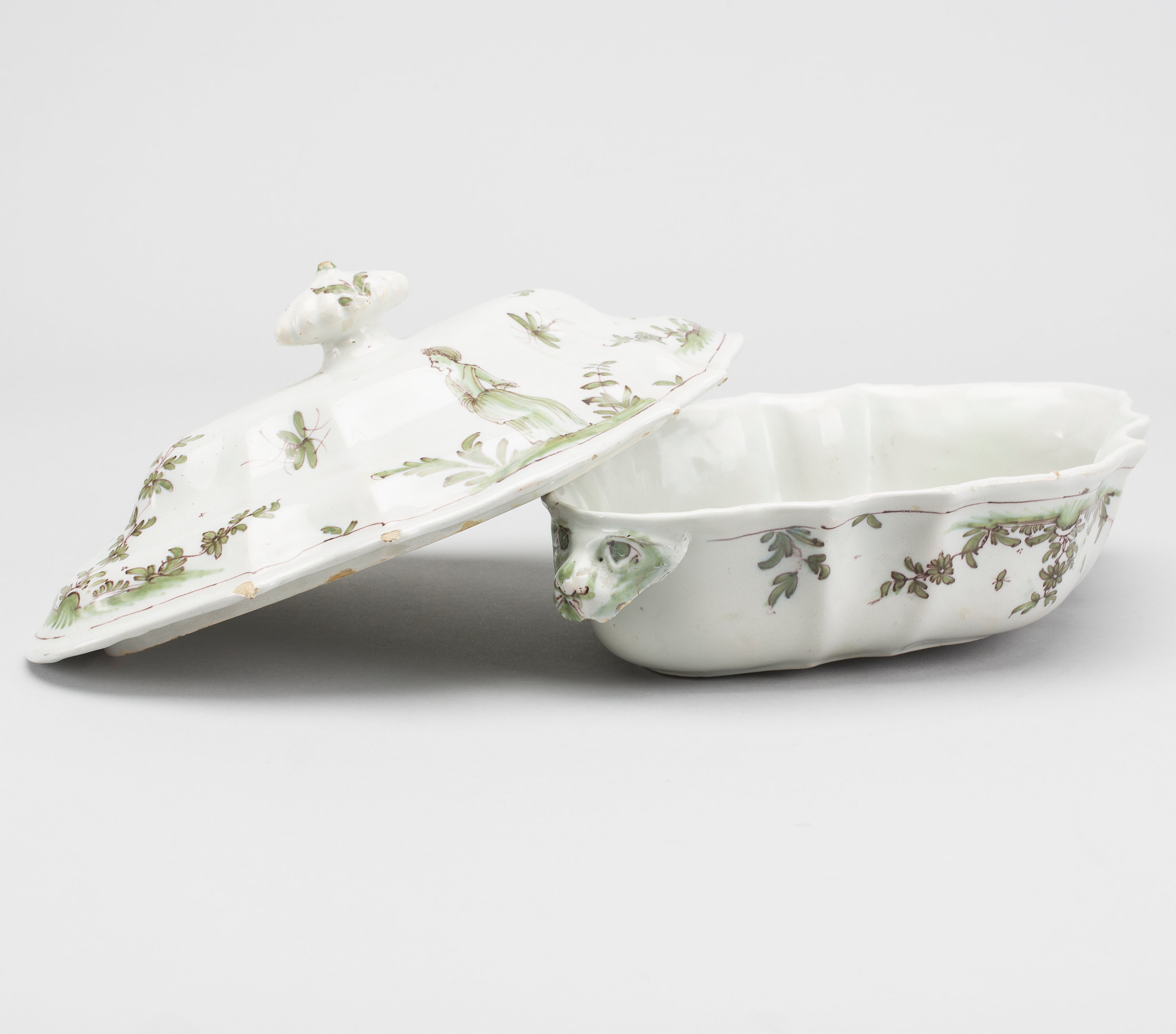 A FRENCH TUREEN. Bukowskis