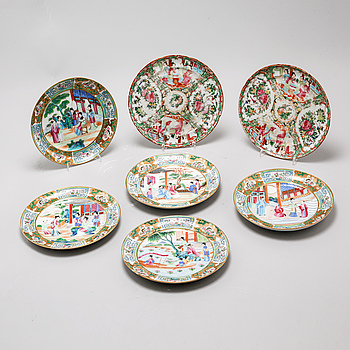 Seven porcelain plates from China, late 19th/early 20th century.