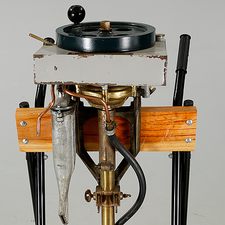 An early 20th century rowboat motor by Evinrude Detachable Rowboat