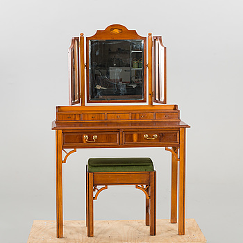 A DRESSING TABLE WITH A STOOL FROM SECOND HALF OF 20TH CENTURY.