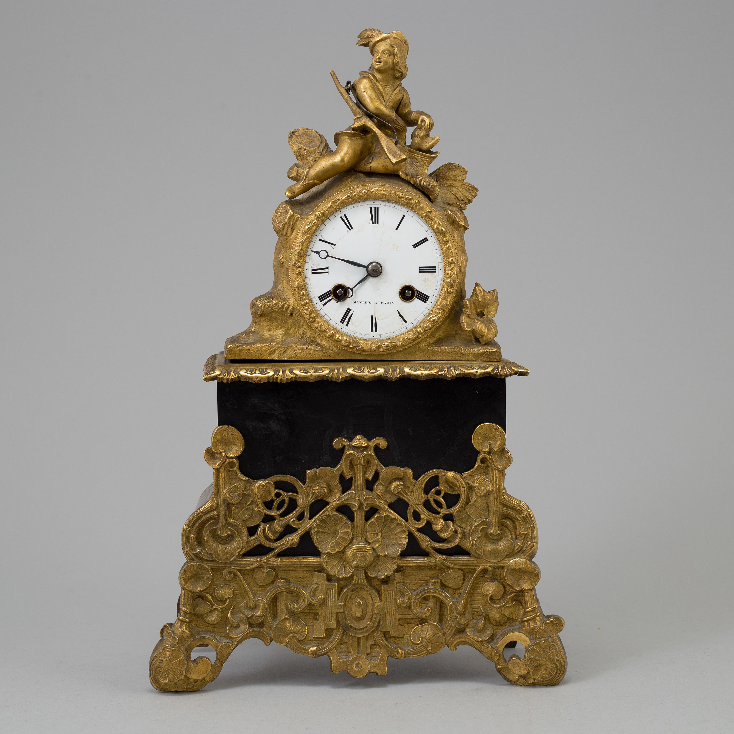A 19th century French brass mantle clock pendulum Maviez à Paris