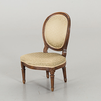 A GUSTAVIAN STYLE CHAIR FOR CHILDREN.