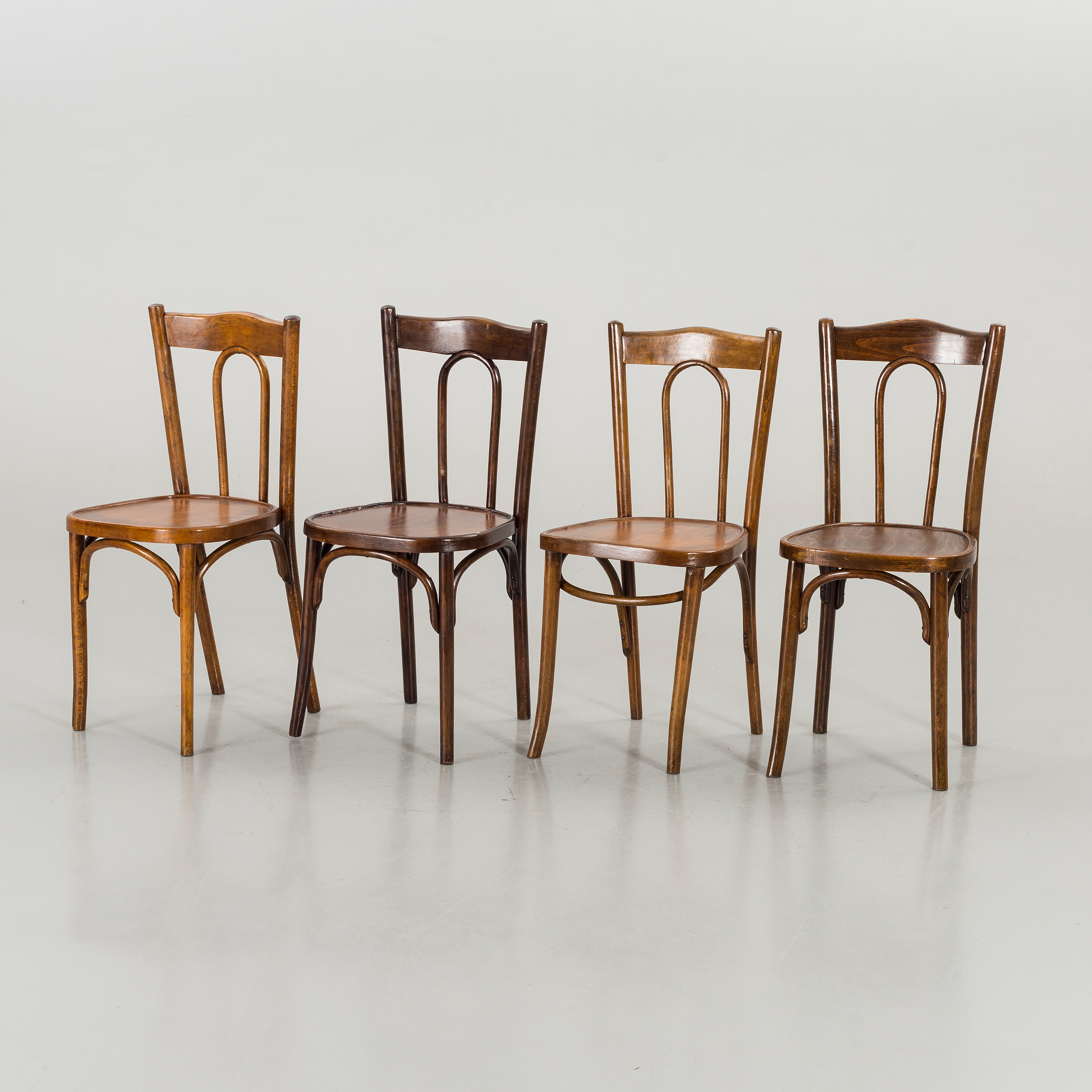 A set of 4 pcs chairs, first half of the 20th century, Bukowskis