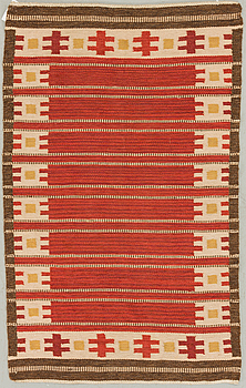 A flat weave carpet, 168 x 104 cm.