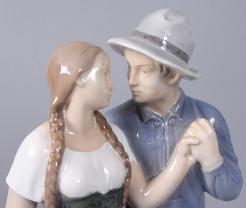 93801. FIGURIN, porslin, Kongl Dansk, sign PE.