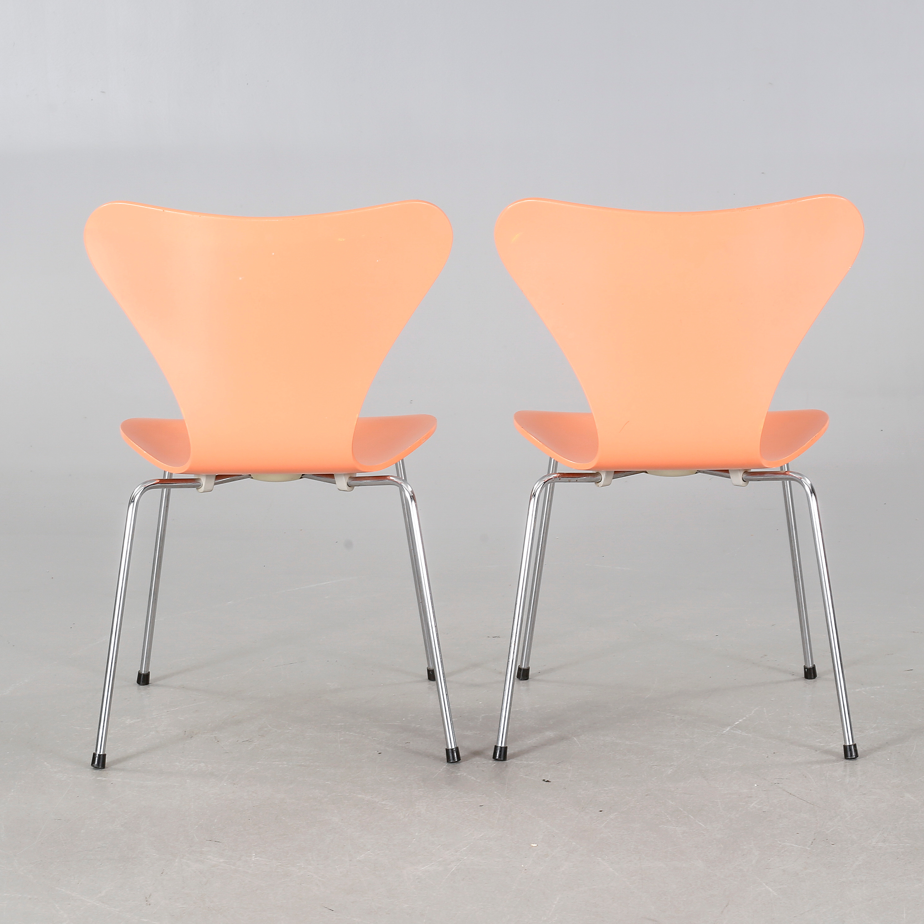 ARNE JACOBSEN, stolar, 4 st,