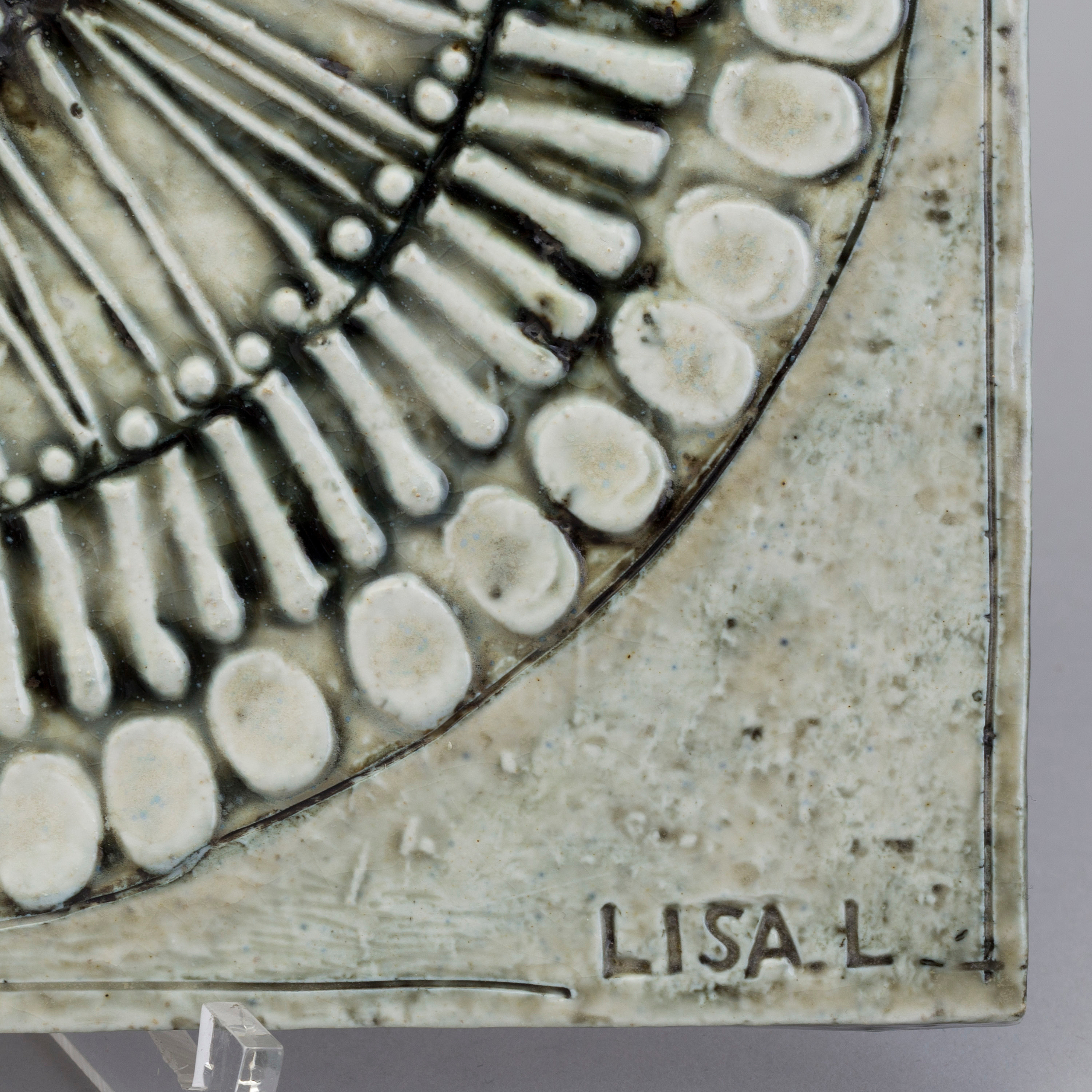 LISA LARSON, a pair of stoneware wall reliefs, Gustavsberg. Bukowskis