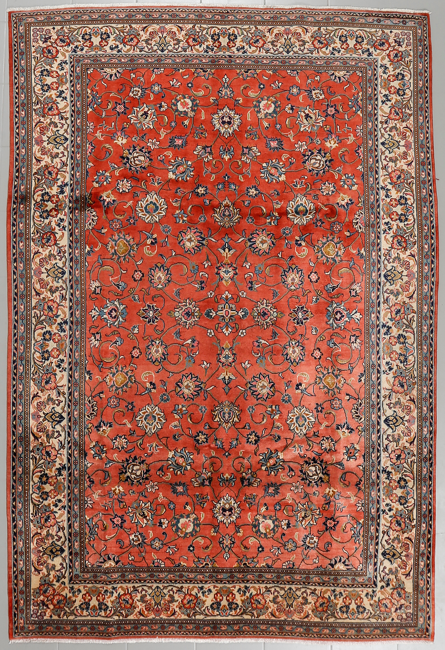 A Sarouk rug, 292 x 193 cm. Bukowskis