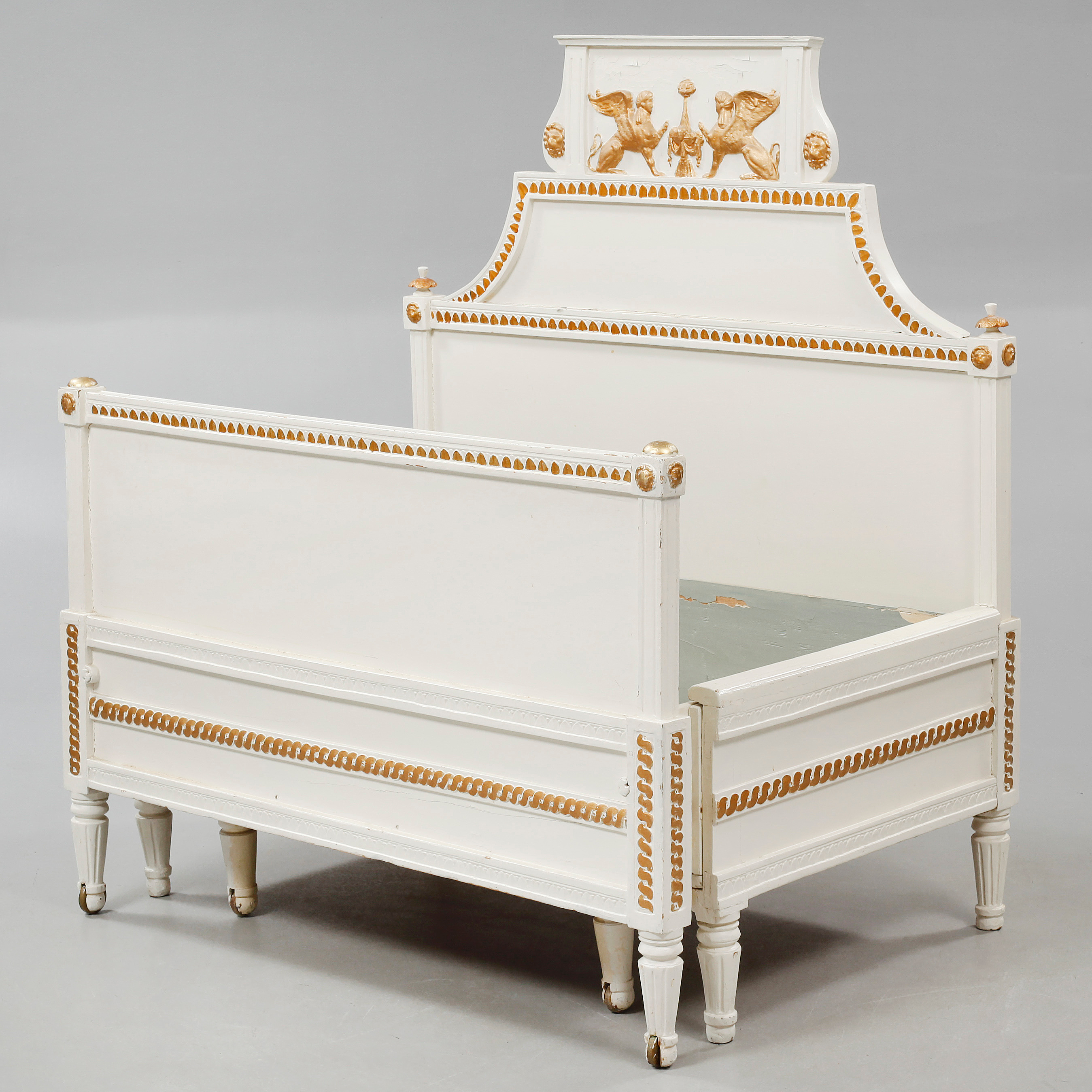 A late gustavian bed, around the year 1800. Bukowskis
