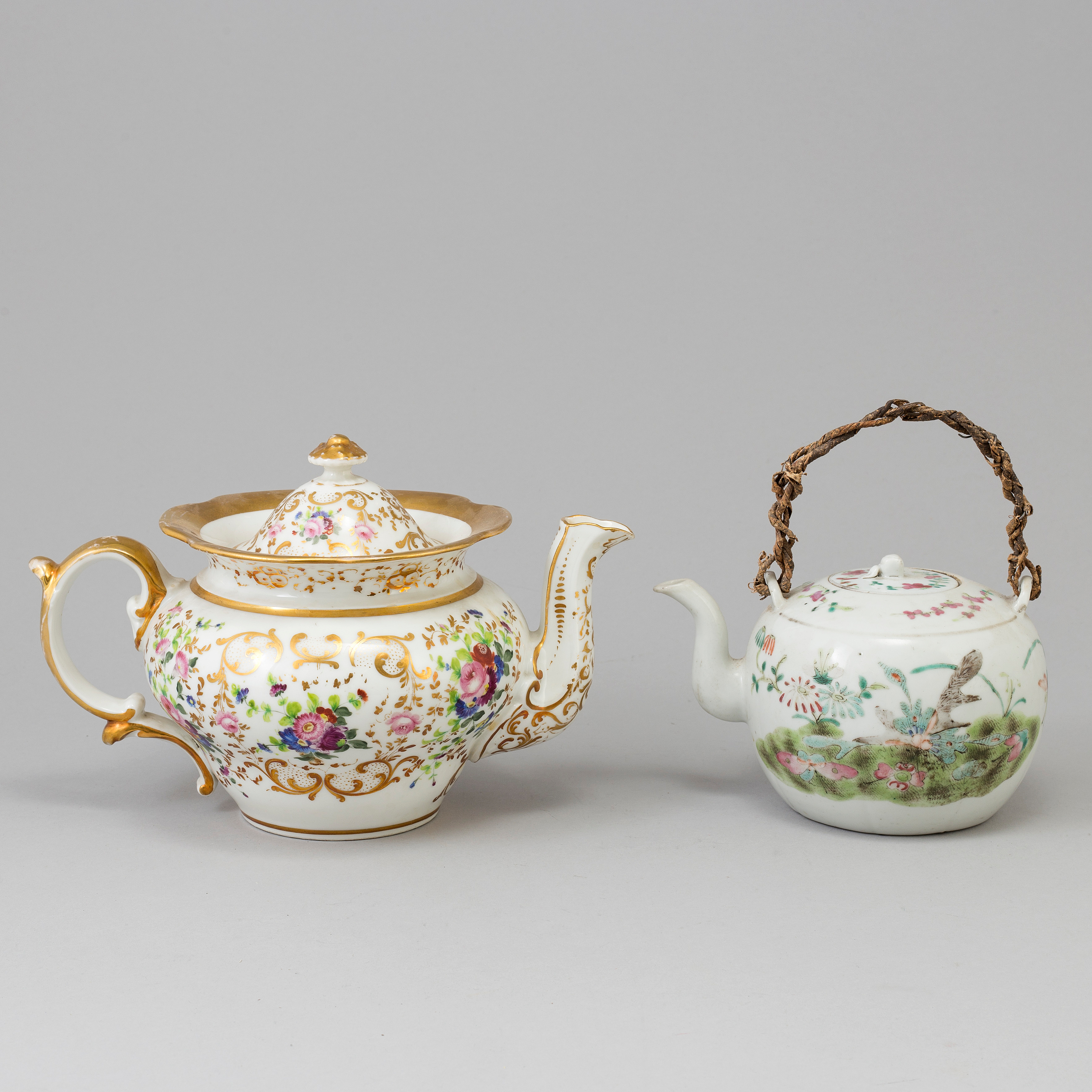 2 teapots, China and Europe, 19th century. Bukowskis