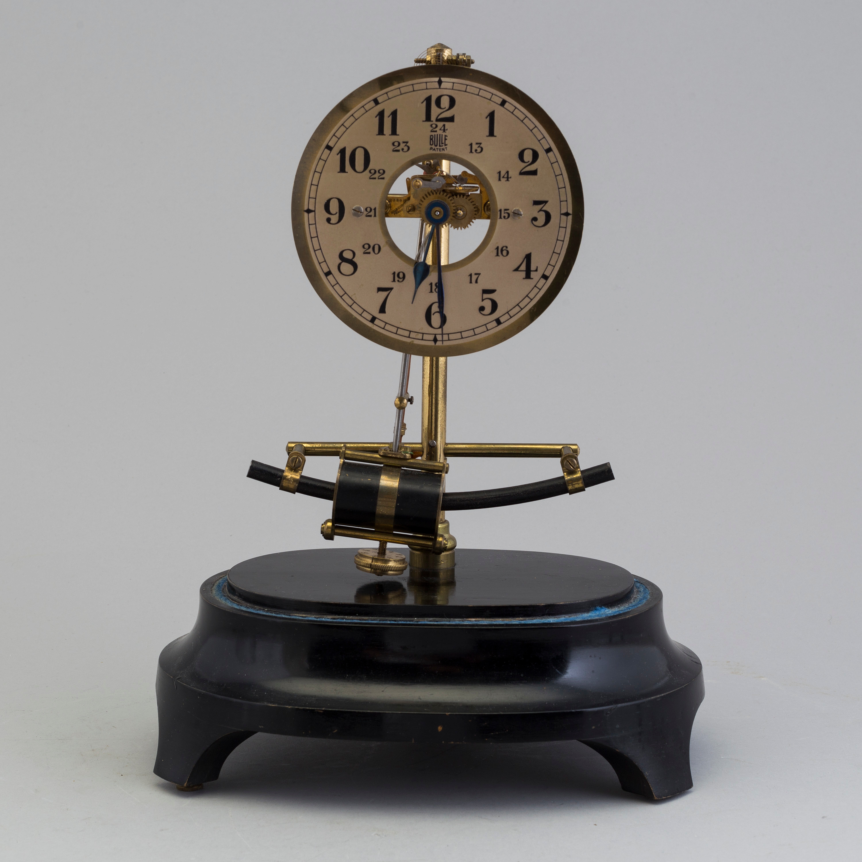A MANTEL CLOCK, marked Bulle, first half of the 20th century. - Bukowskis