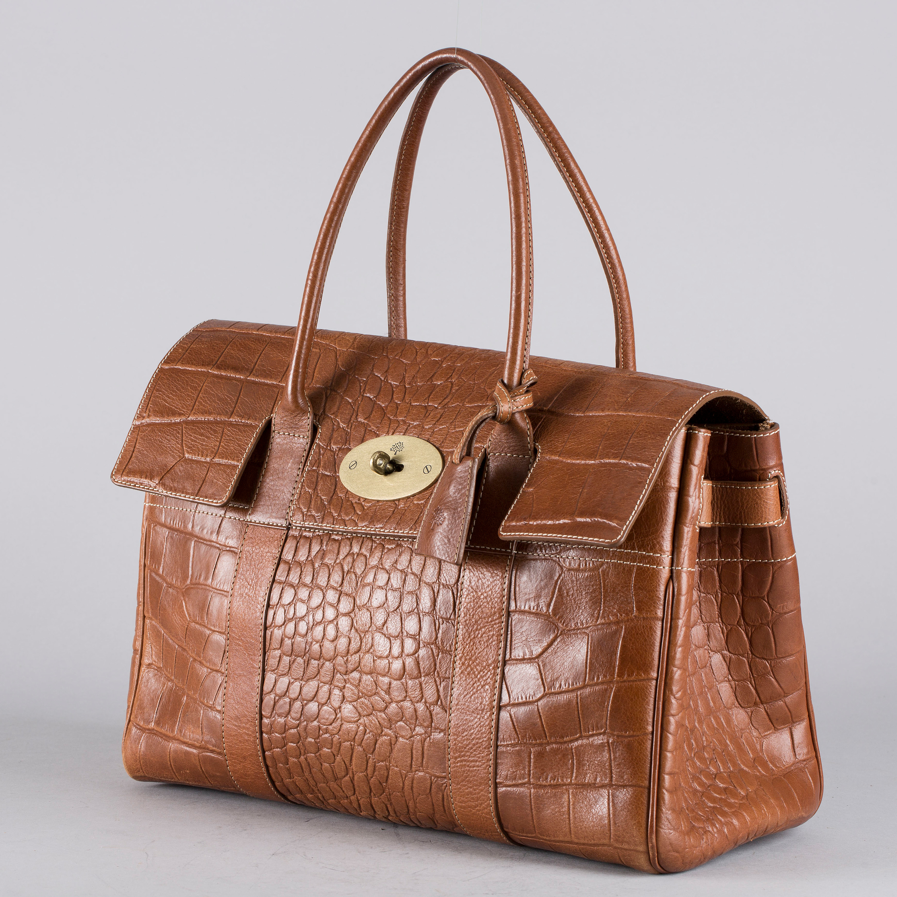 Unveiling the Timeless Elegance of the Mulberry Bayswater Handbag