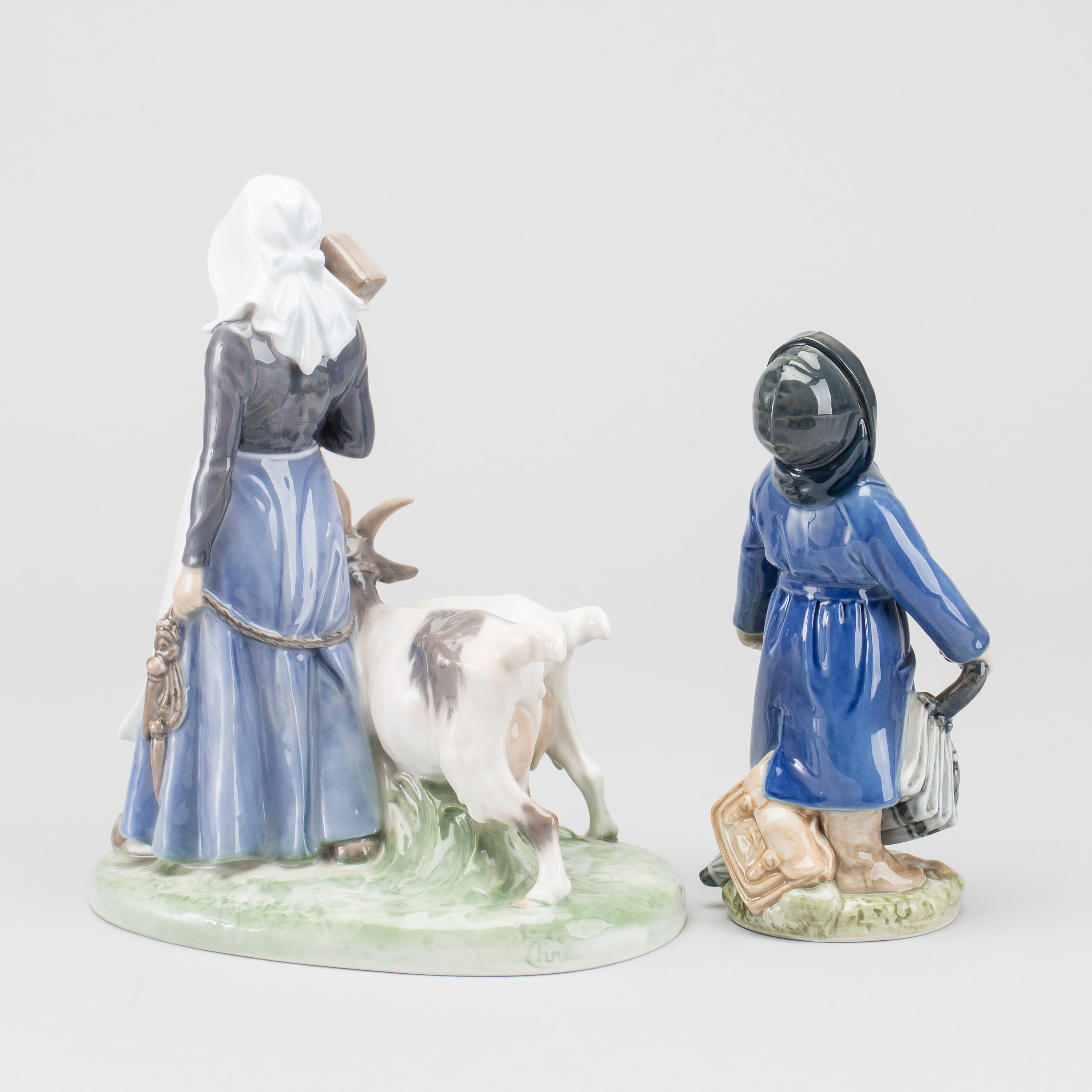 Two danish Royal Copenhagen porcelain figurines. Bukowskis