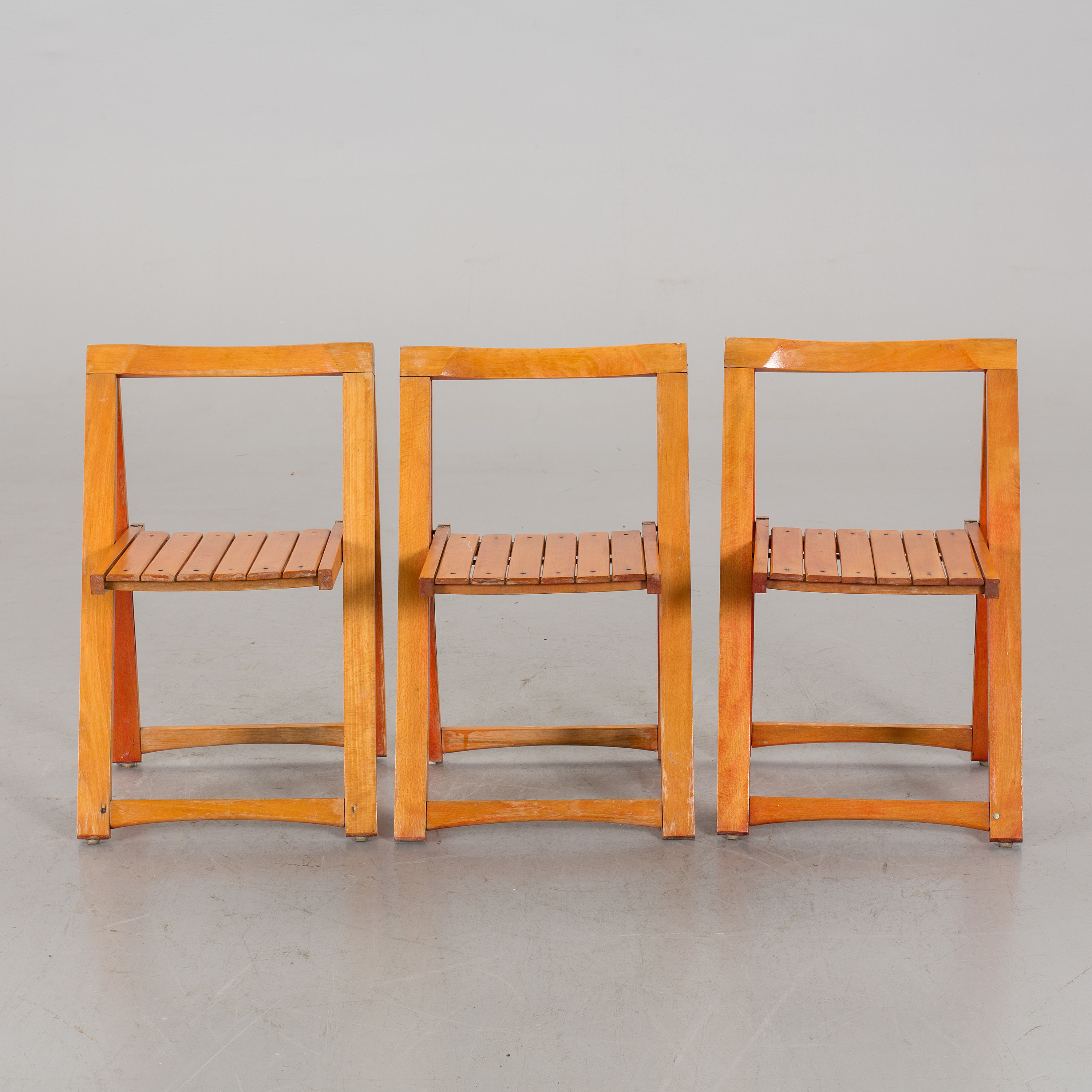 THREE CHAIRS MID 20TH CENTURY. Bukowskis