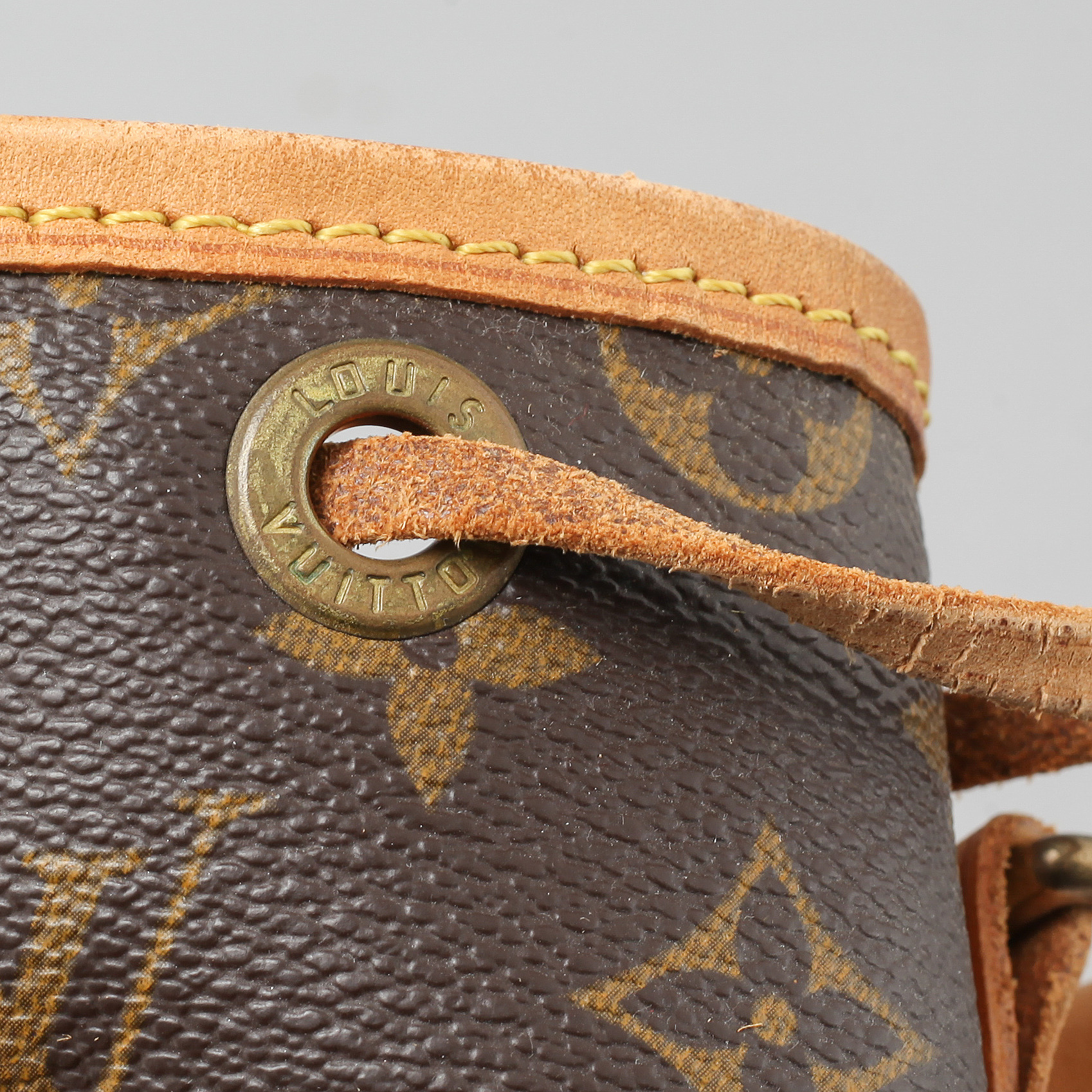 "Noé", bag. Bukowskis