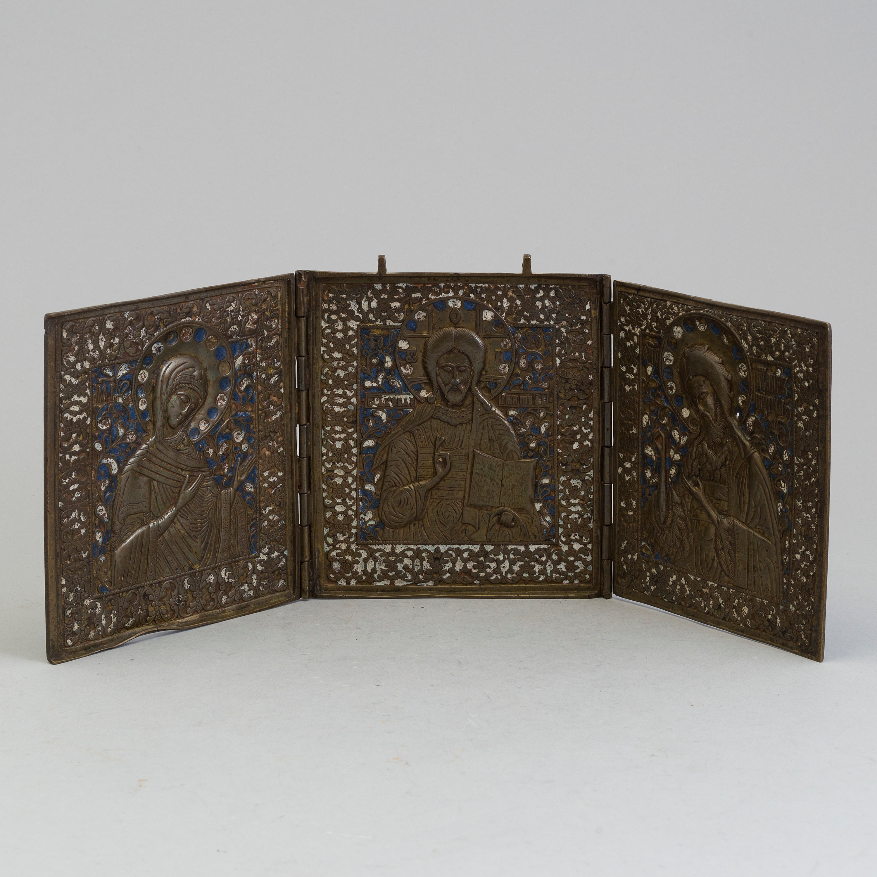 A RUSSIAN BRONZE TRIPTYCH ICON, 19th century. Bukowskis