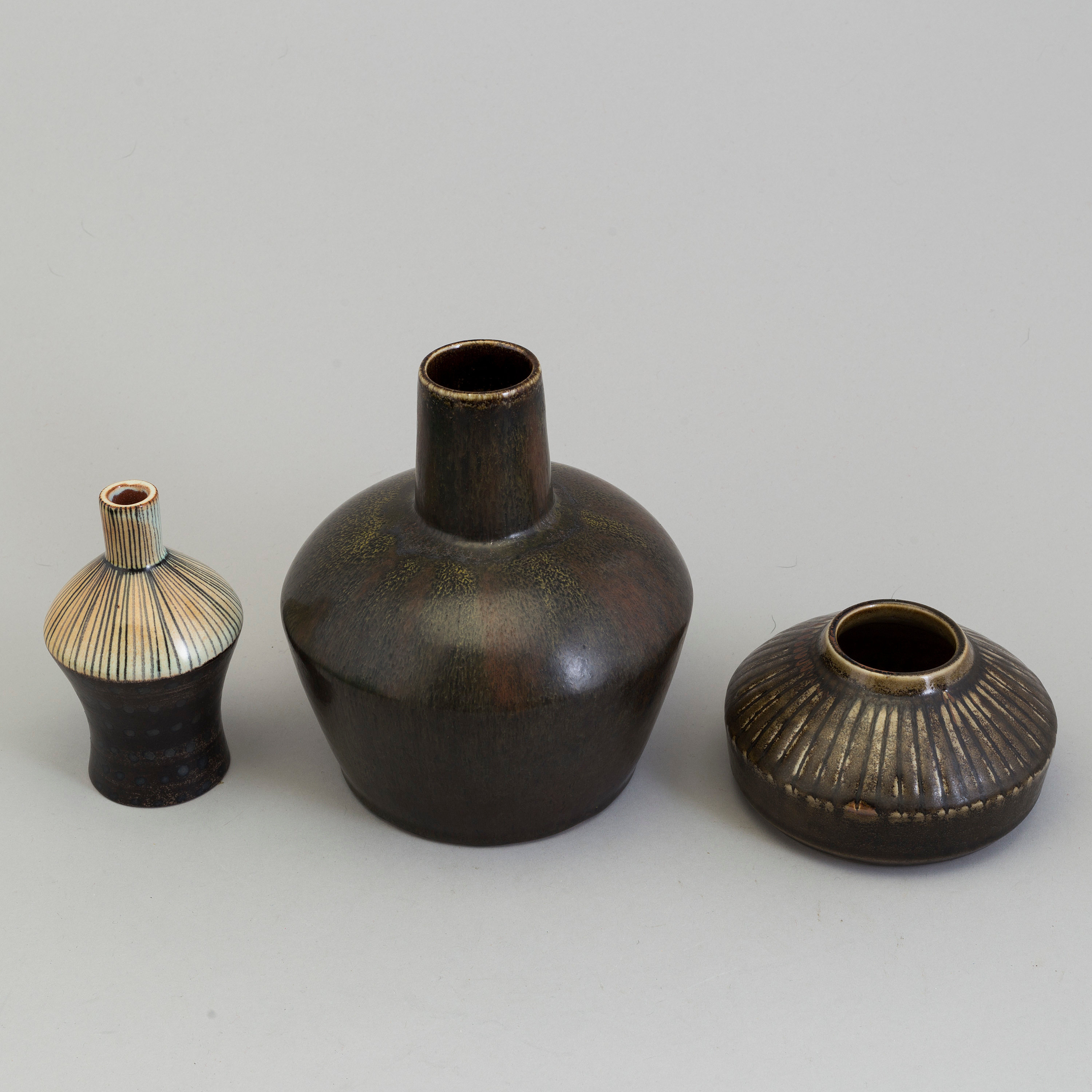 Vase En Céramique Signé Carl Harry Stålhane Pour Rörstrand - Tons Bruns, Suède - Parfait état