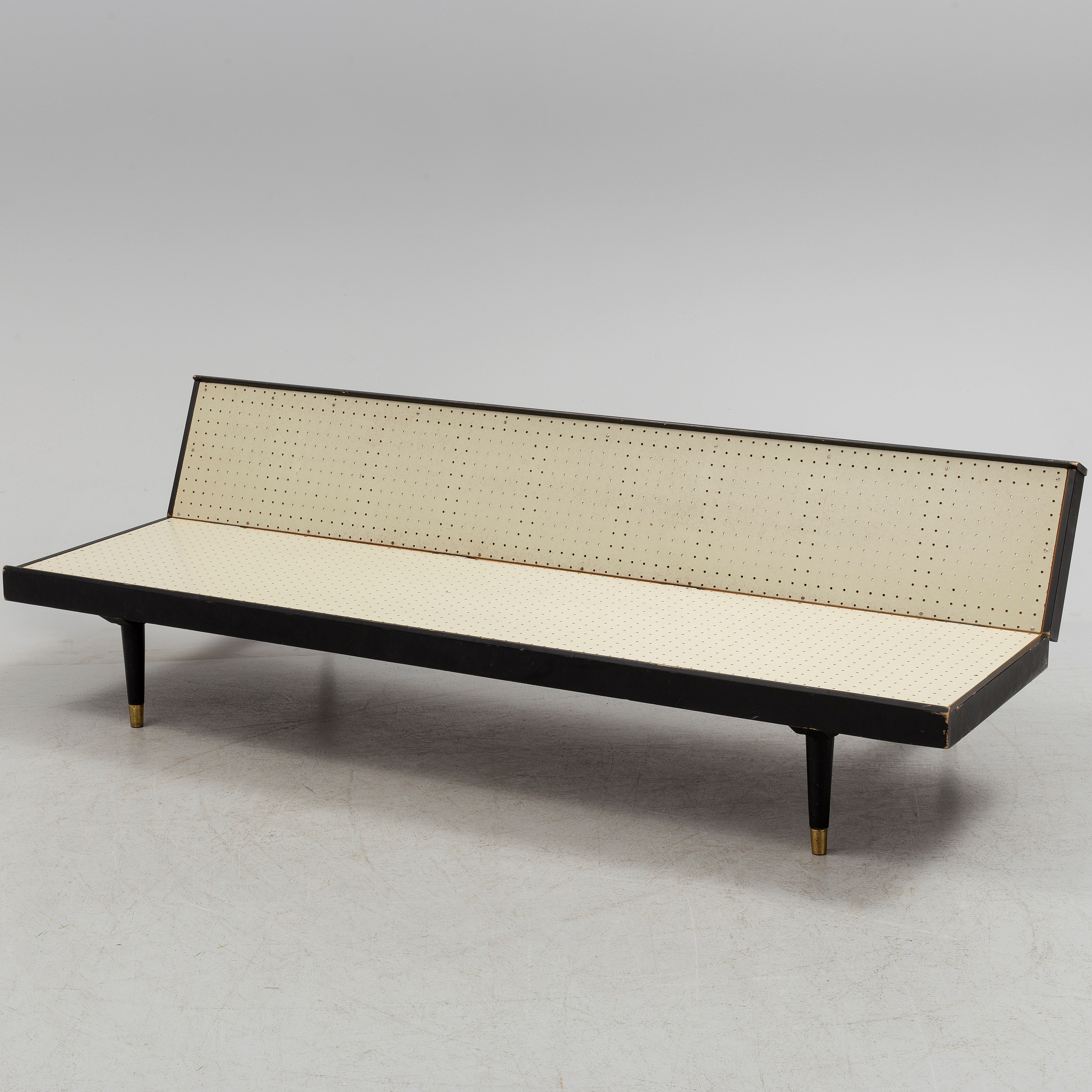 A mid 20th century daybed / sofa by Nordiska Kompaniet. Bukowskis