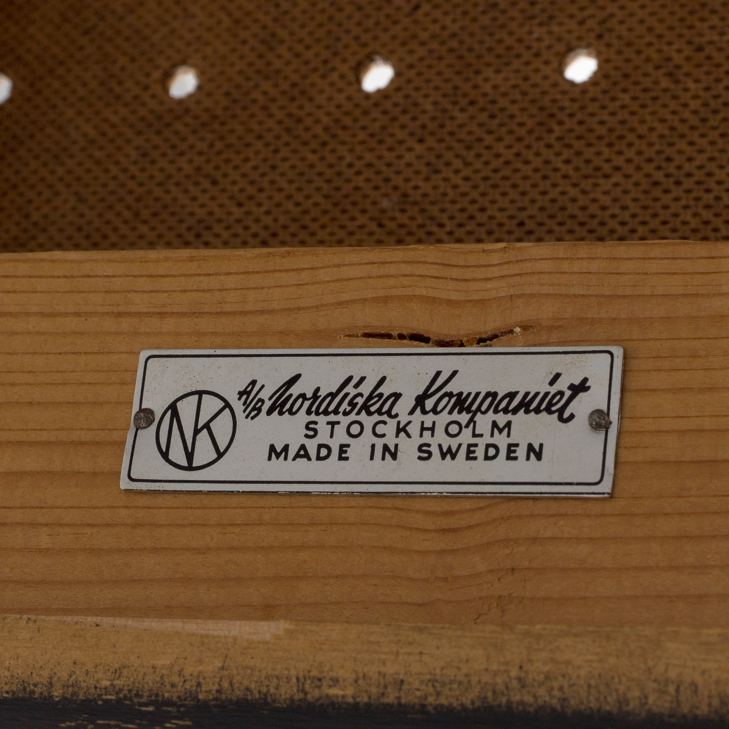 A mid 20th century daybed / sofa by Nordiska Kompaniet. Bukowskis