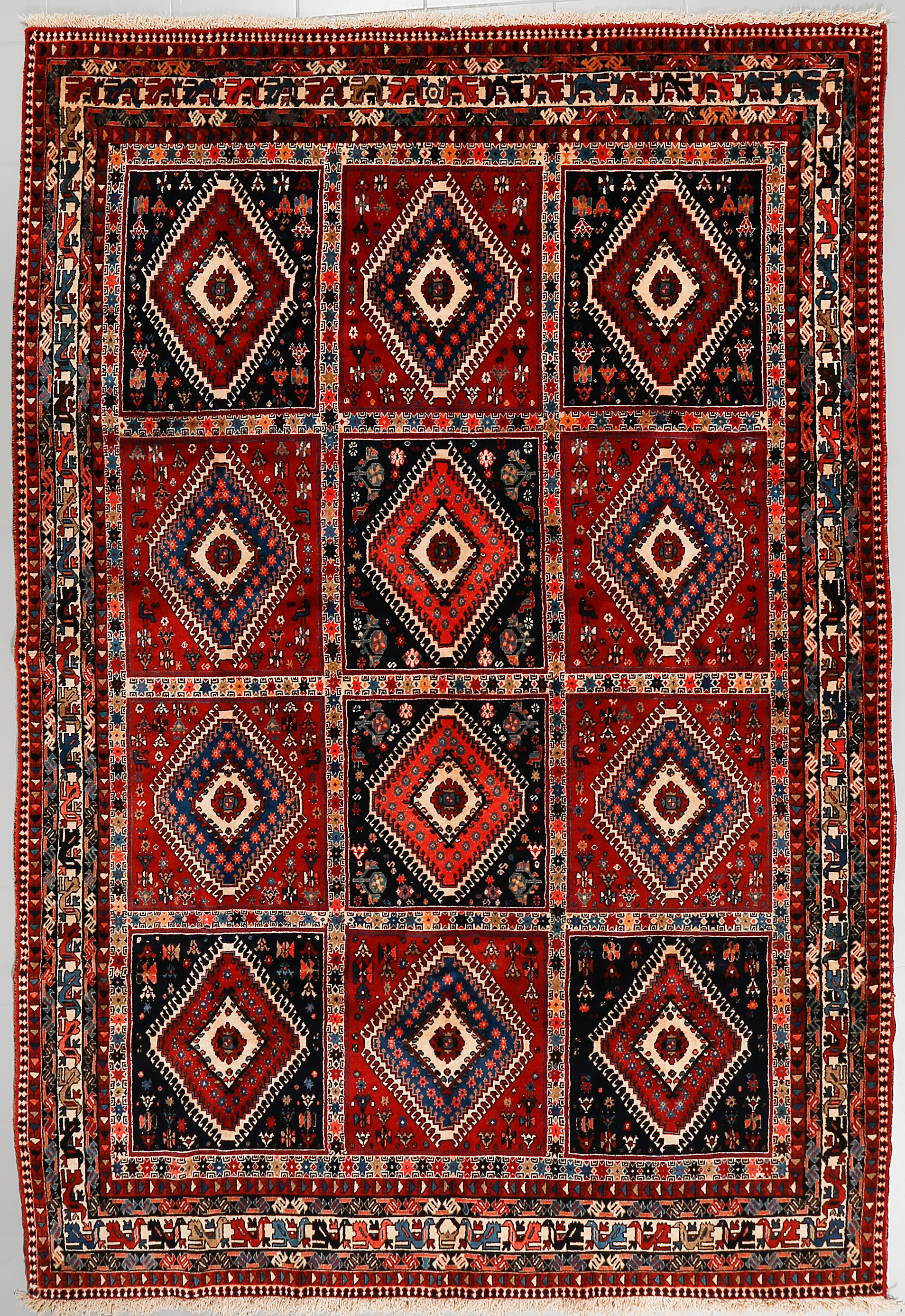 A Yalameh rug, ca 312 x 202 cm. Bukowskis