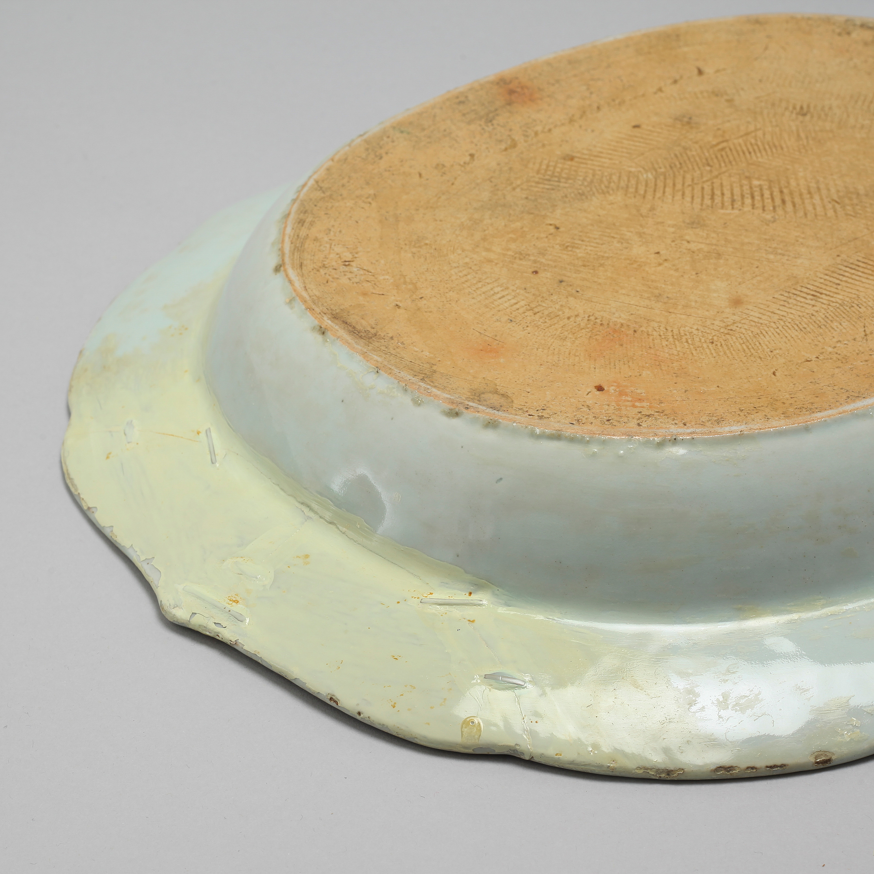 Two blue and white Chinese serving dishes from Qing Dynasty, Qianlong