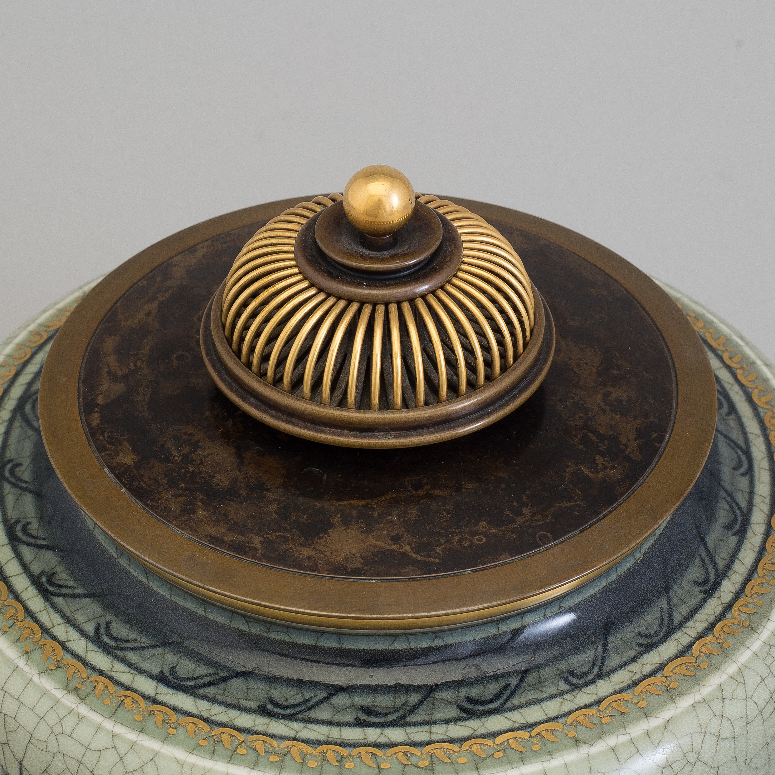 KNUD ANDERSEN, urna med lock, porslin och brons, Royal Copenhagen