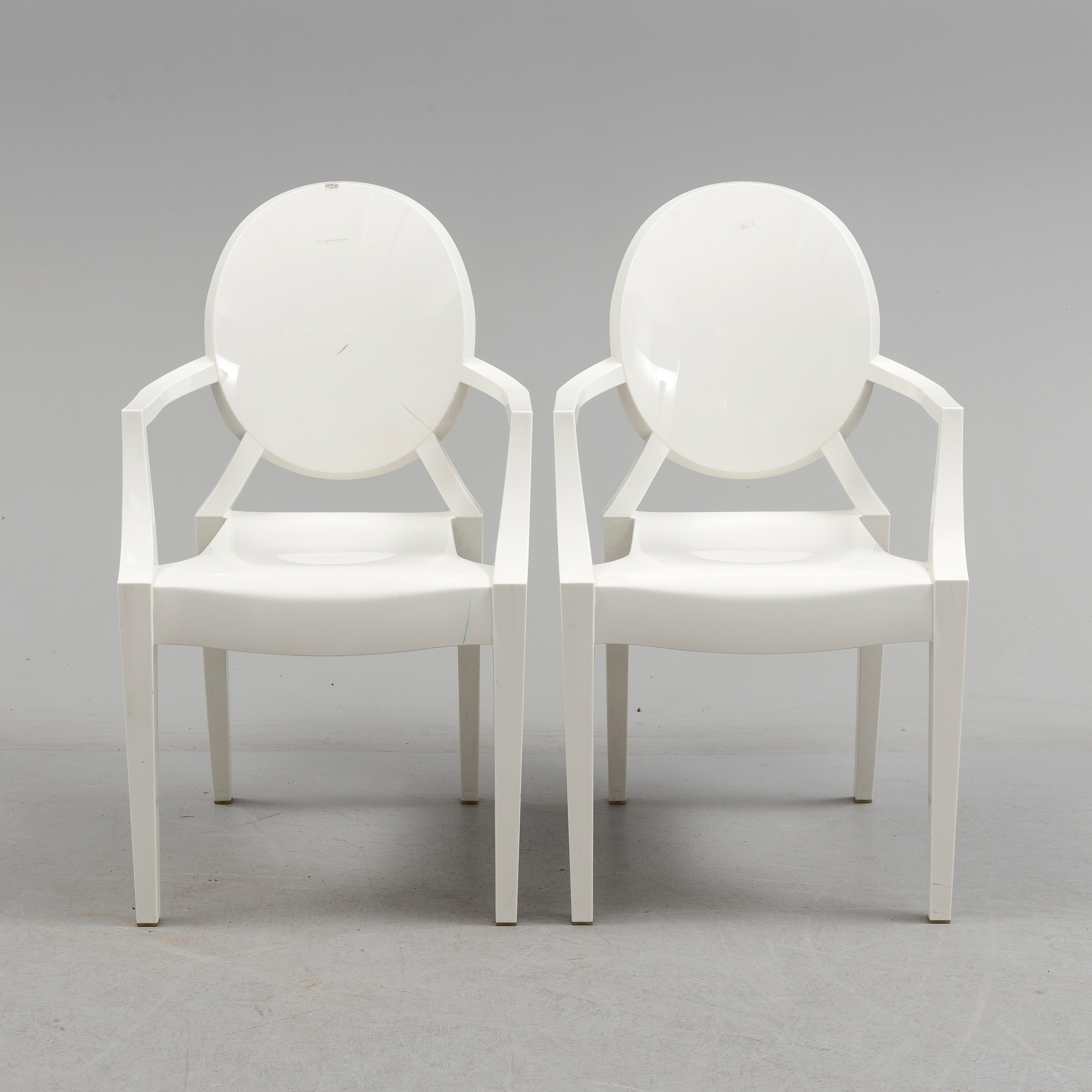 A pair of "Louis Ghost", chairs Philippe Starck for Kartell. Bukowskis
