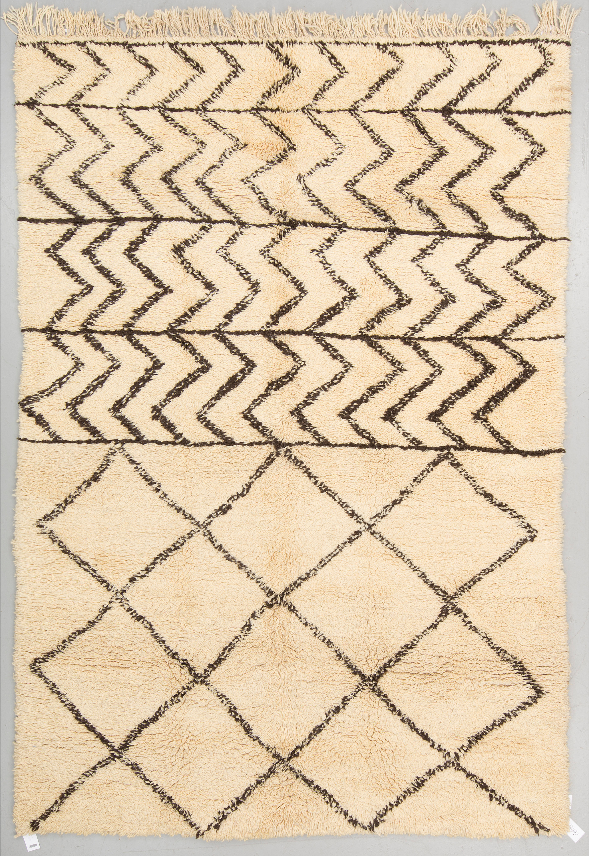 A moroccan carpet, around 288 x 200 cm. Bukowskis